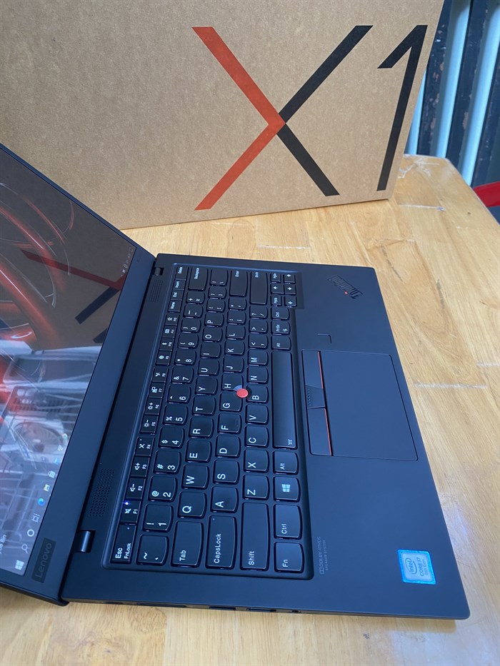 Thinkpad X1 Gen 7 Box 8