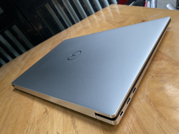 Dell Xps 9500 1