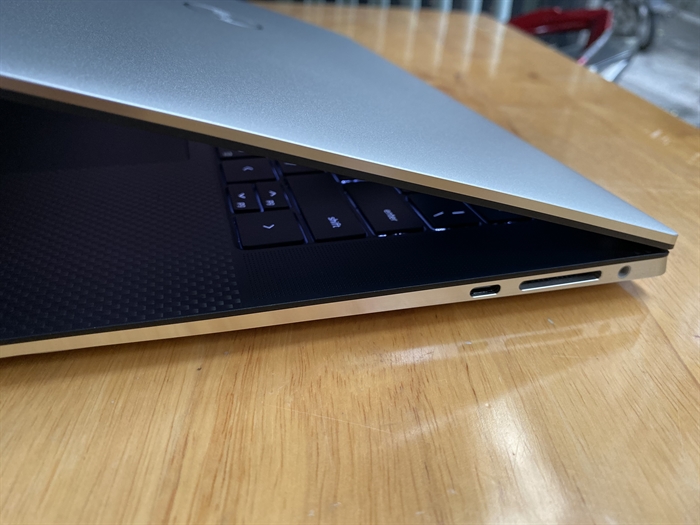 Dell Xps 9500 8
