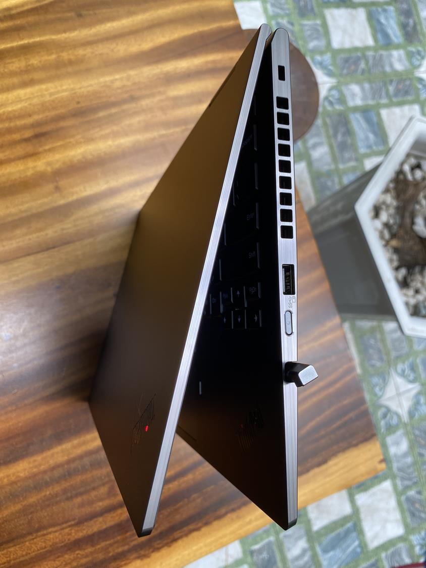 Lenovo Thinkpad X1 Yoga Gen 5 1