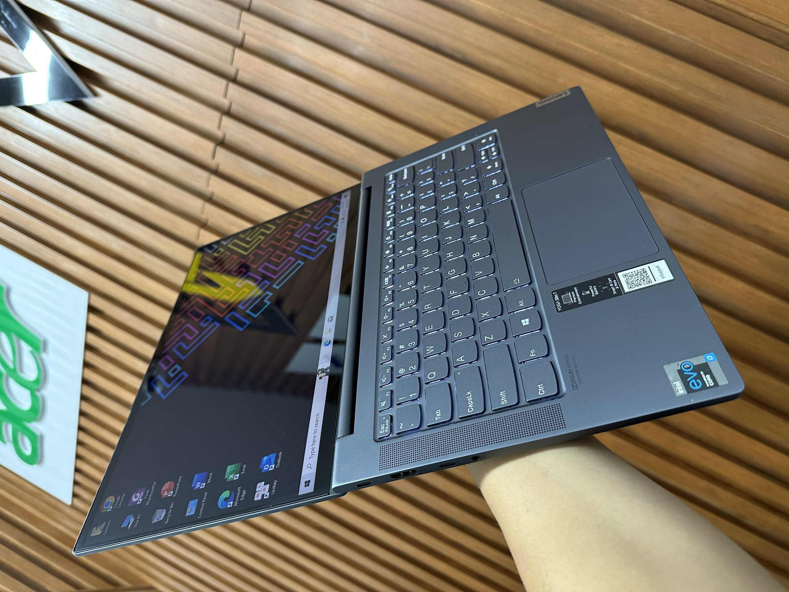 Lenovo Yoga Slim 7 14 1