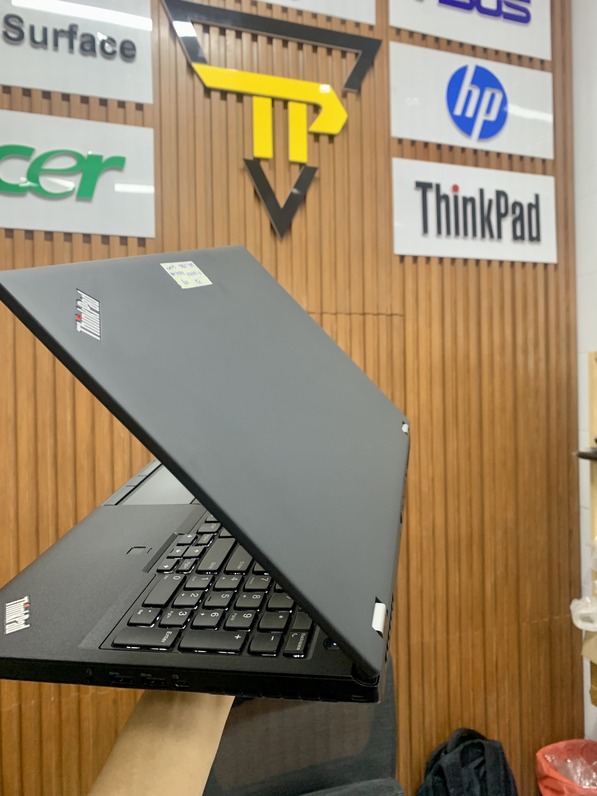 Thinkpad P52 P2000 2