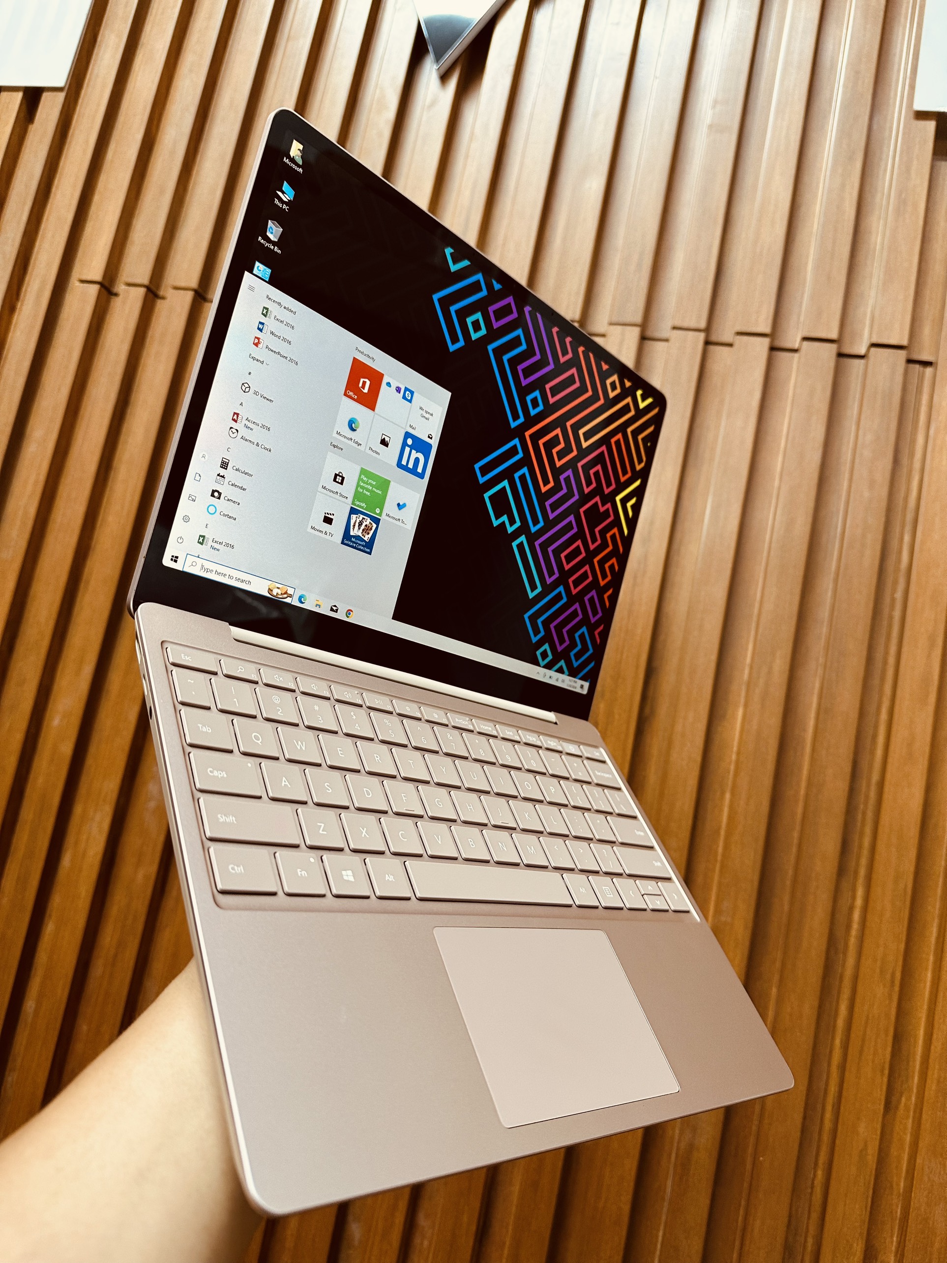 Surface Laptop Go Rose Gold 3