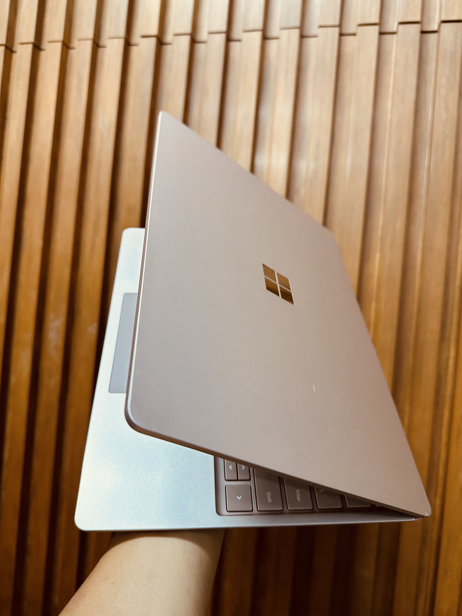 Surface Laptop Go Rose Gold 5