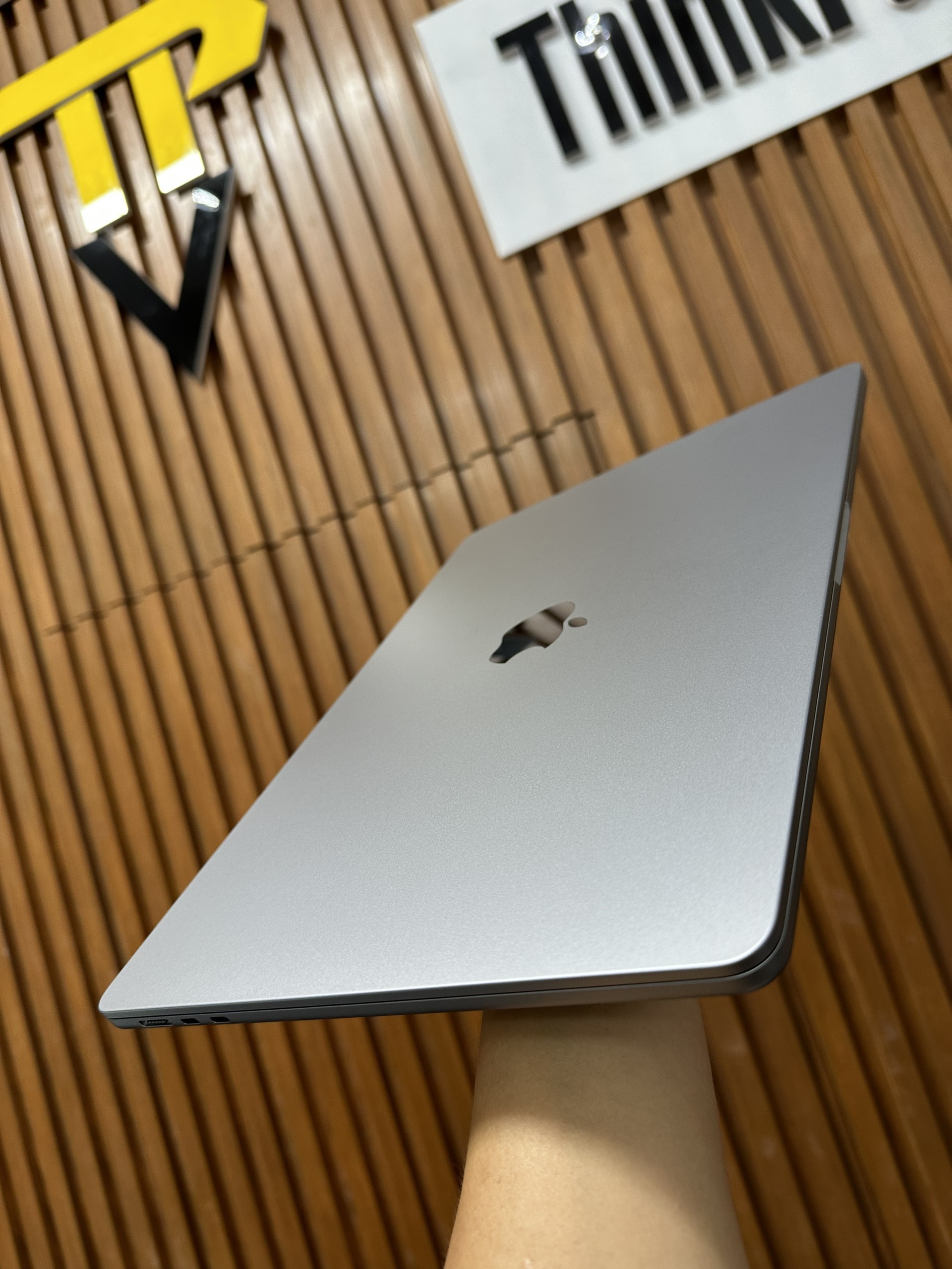 Macbook Air M2 15inch 5