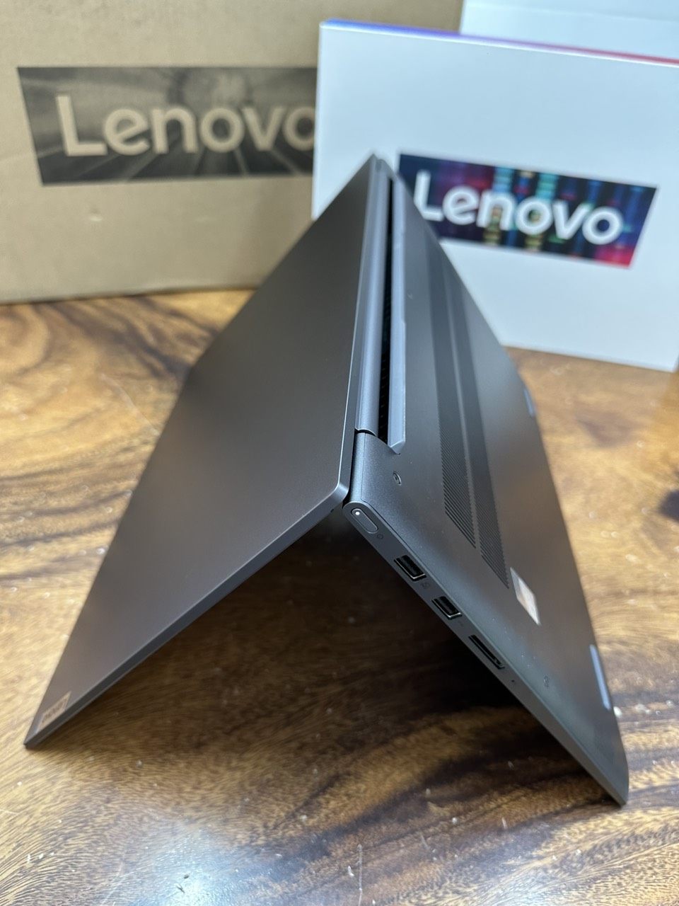 Lenovo Slim 7 16iah7 11