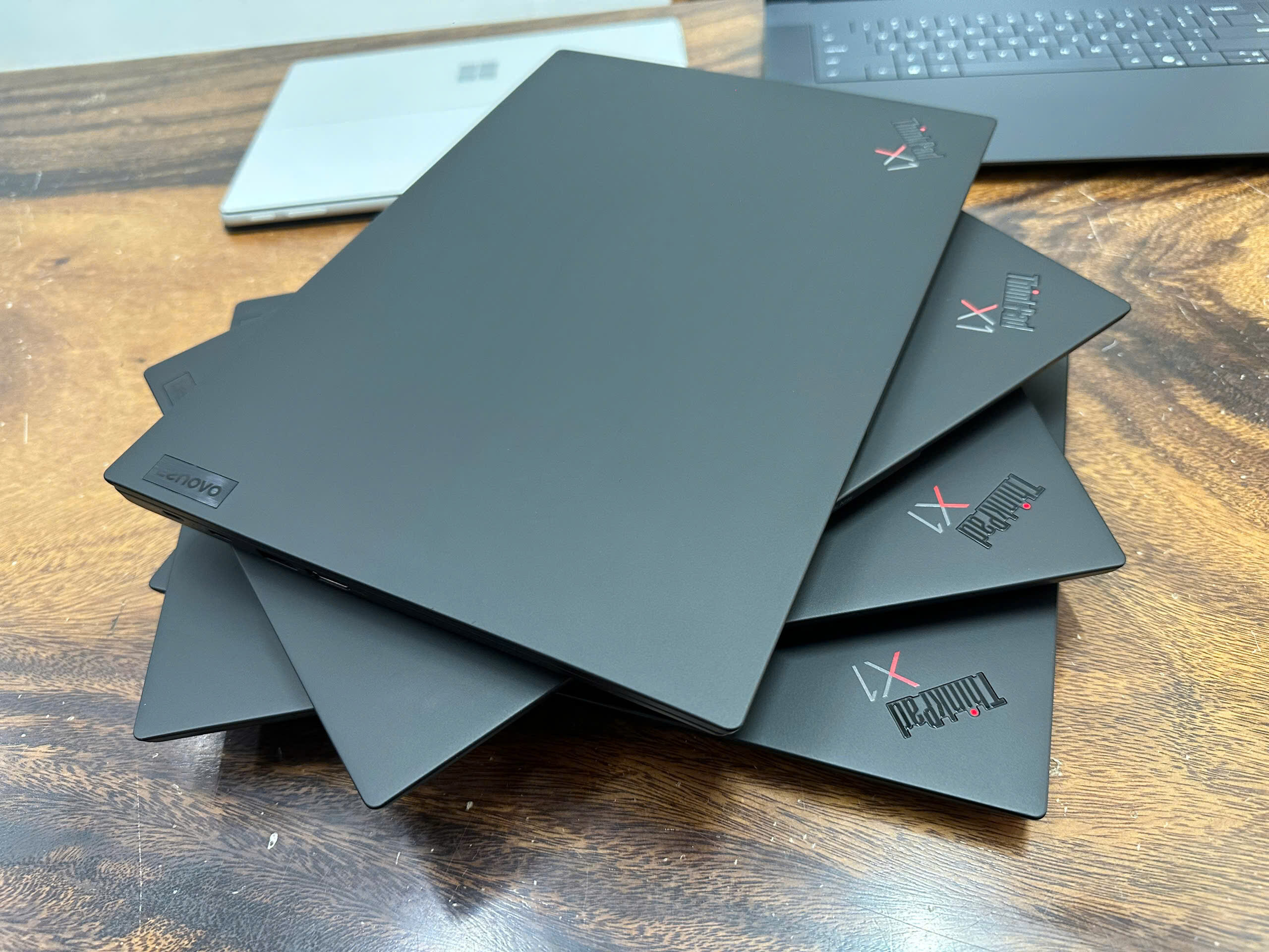 Thinkpad X1 Carbon Gen 11 Series 1