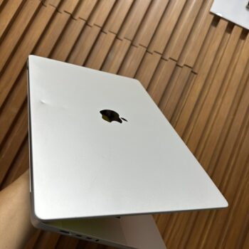 Macbook Pro 16 M1 Silver 90 10