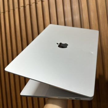 Macbook Pro 16 M1 Silver 90 6