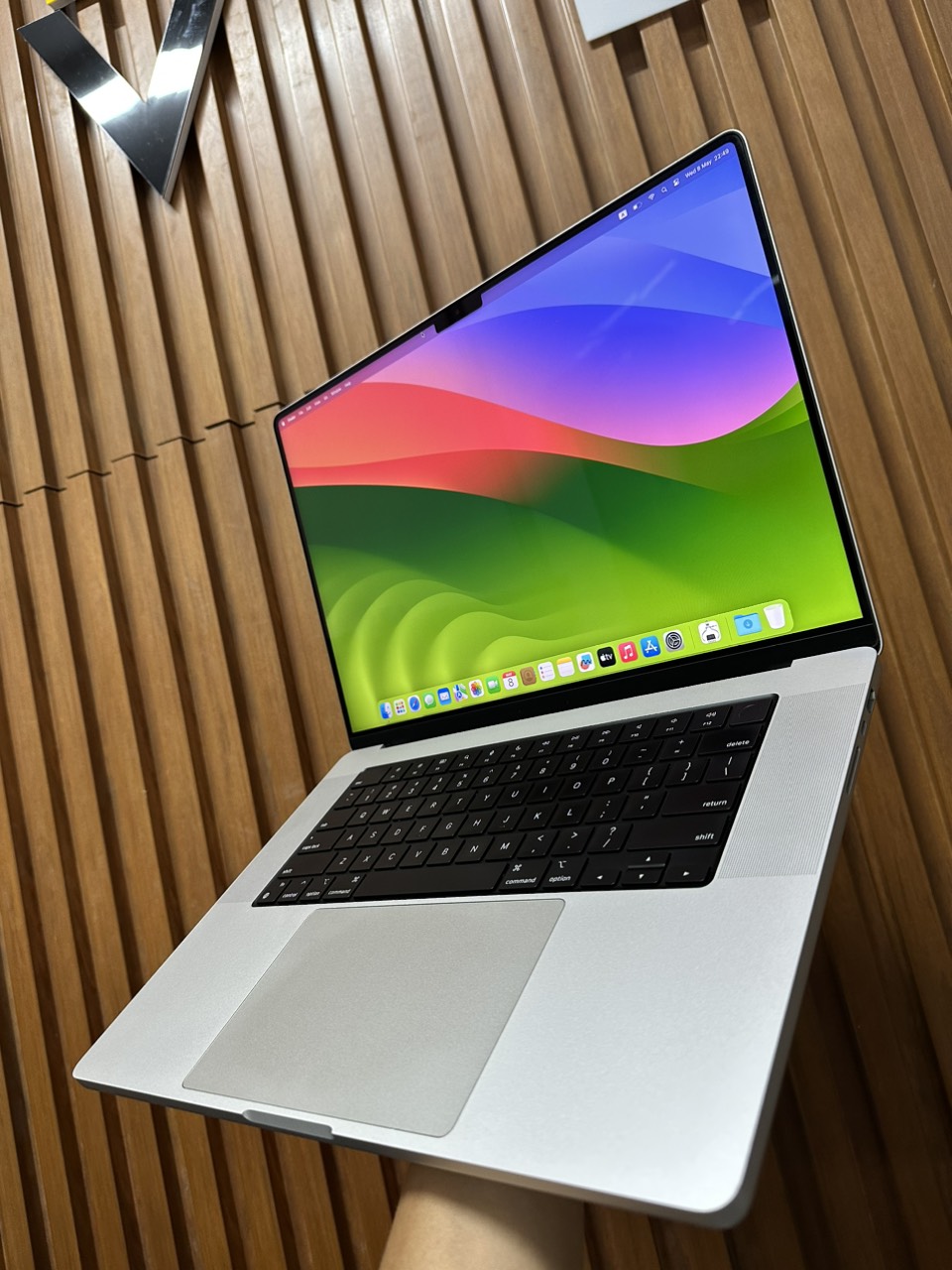 Macbook Pro 16 M1 Silver 90 8