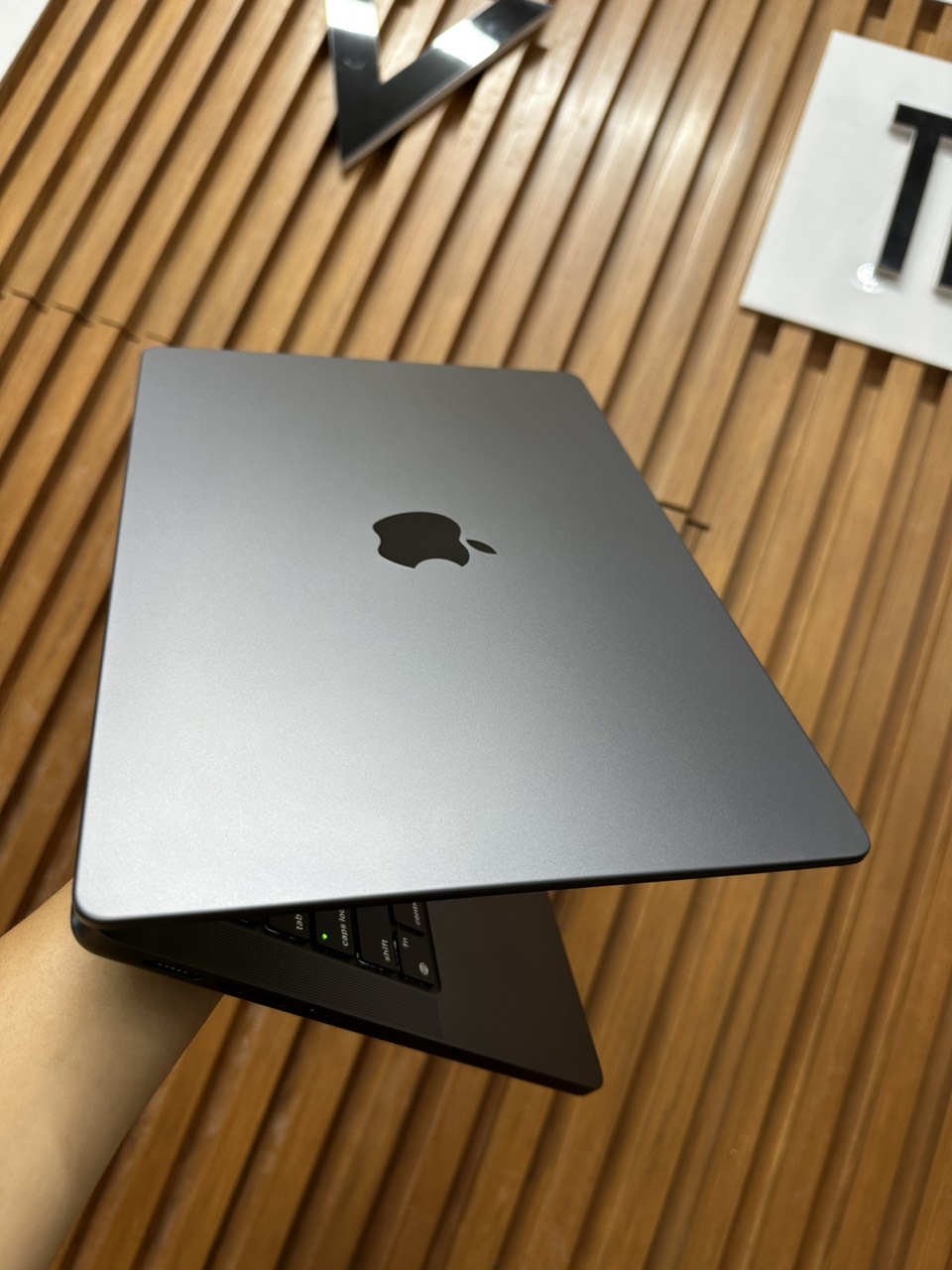 Macbook Pro 14 M3 Space Black 10