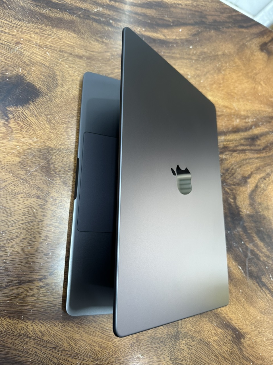 Macbook Pro 14 M3 Space Black 3