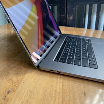 Macbook Pro 16in 5