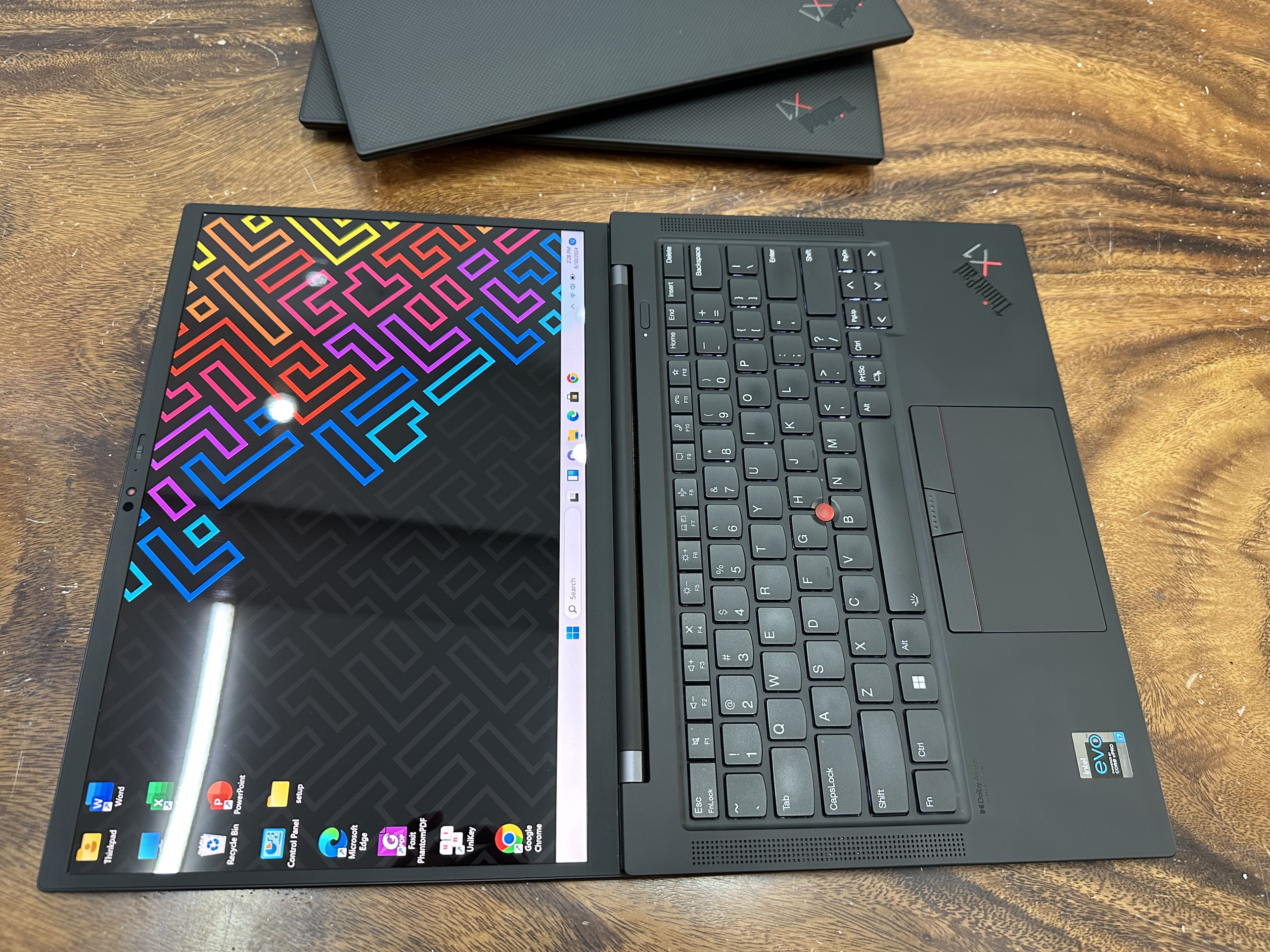 Thinkpad X1 Carbon Gen 9 4k Seri 11