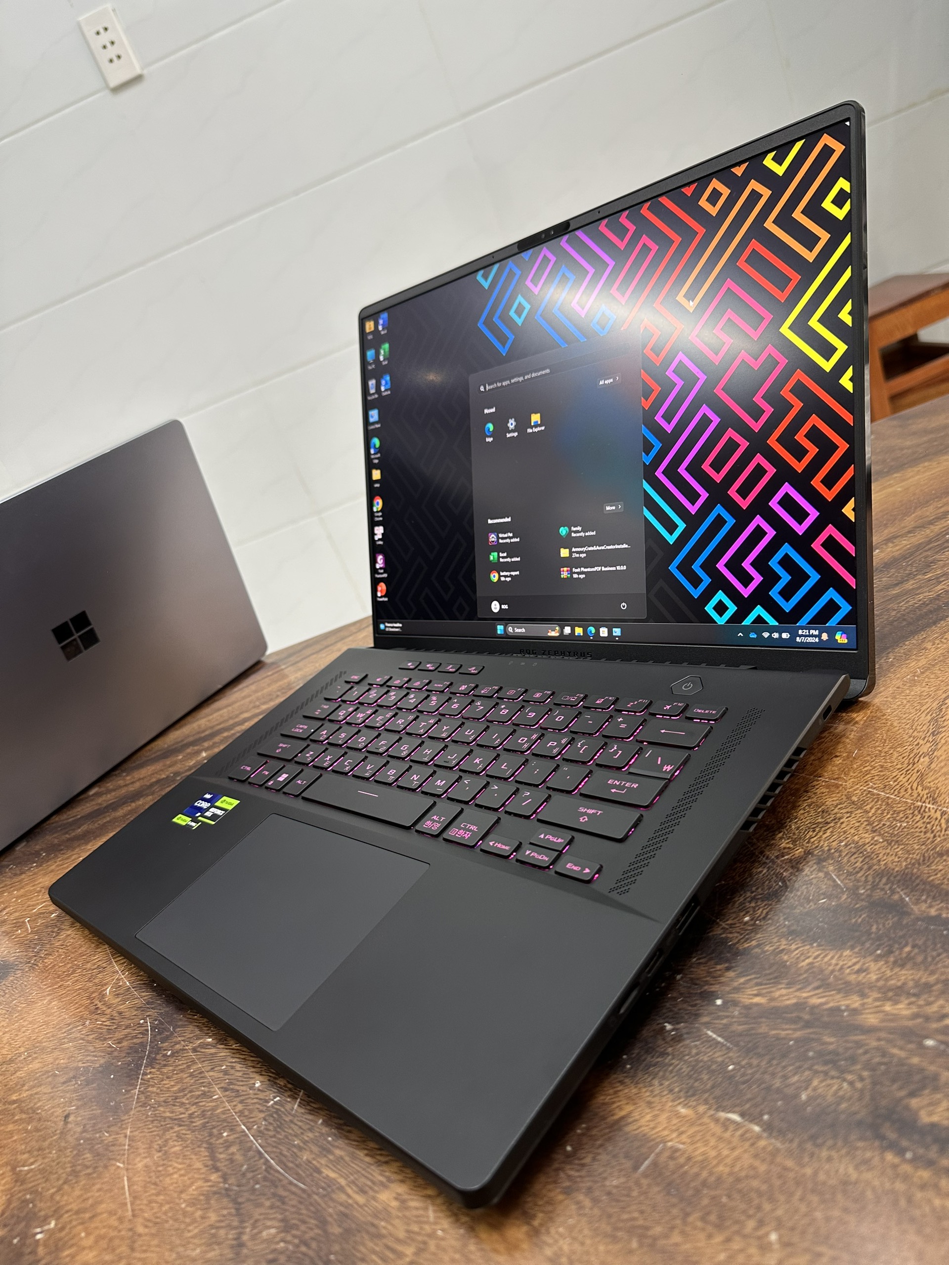 Asus Rog Zephyrus 16 Gu604 11