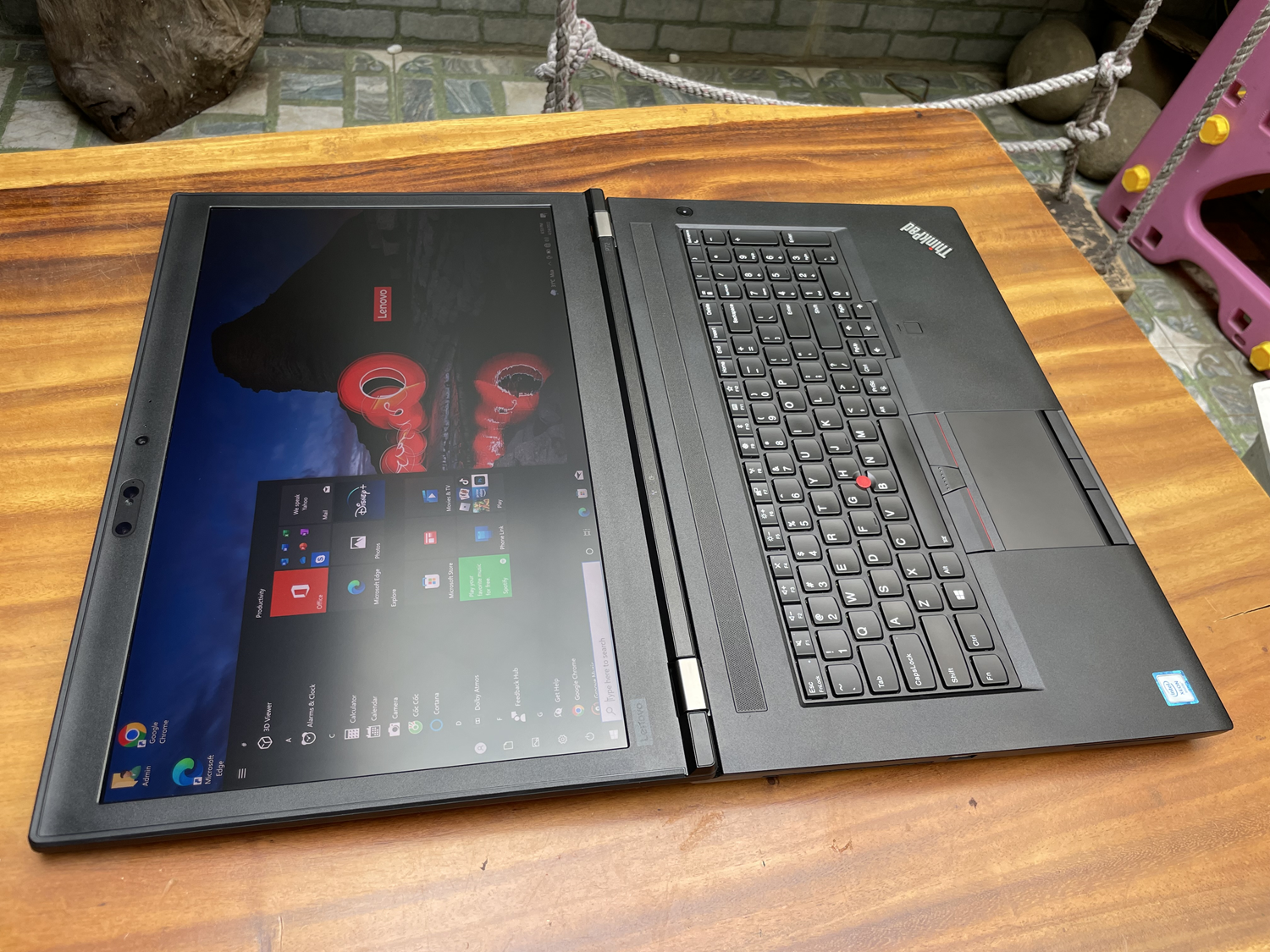 Thinkpad P72 Xeon 7