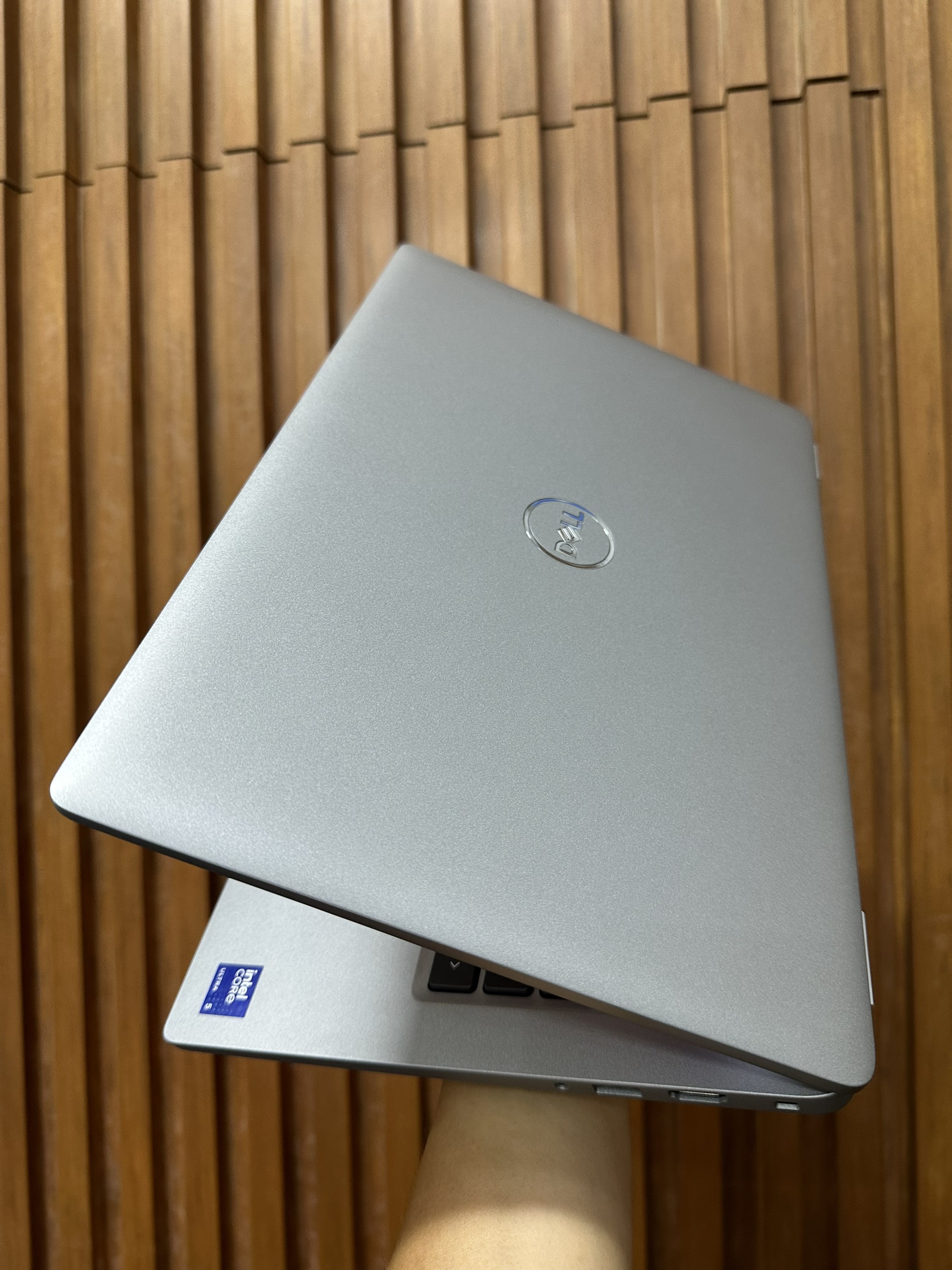 Dell Latitude 5450 Ultral 5 3