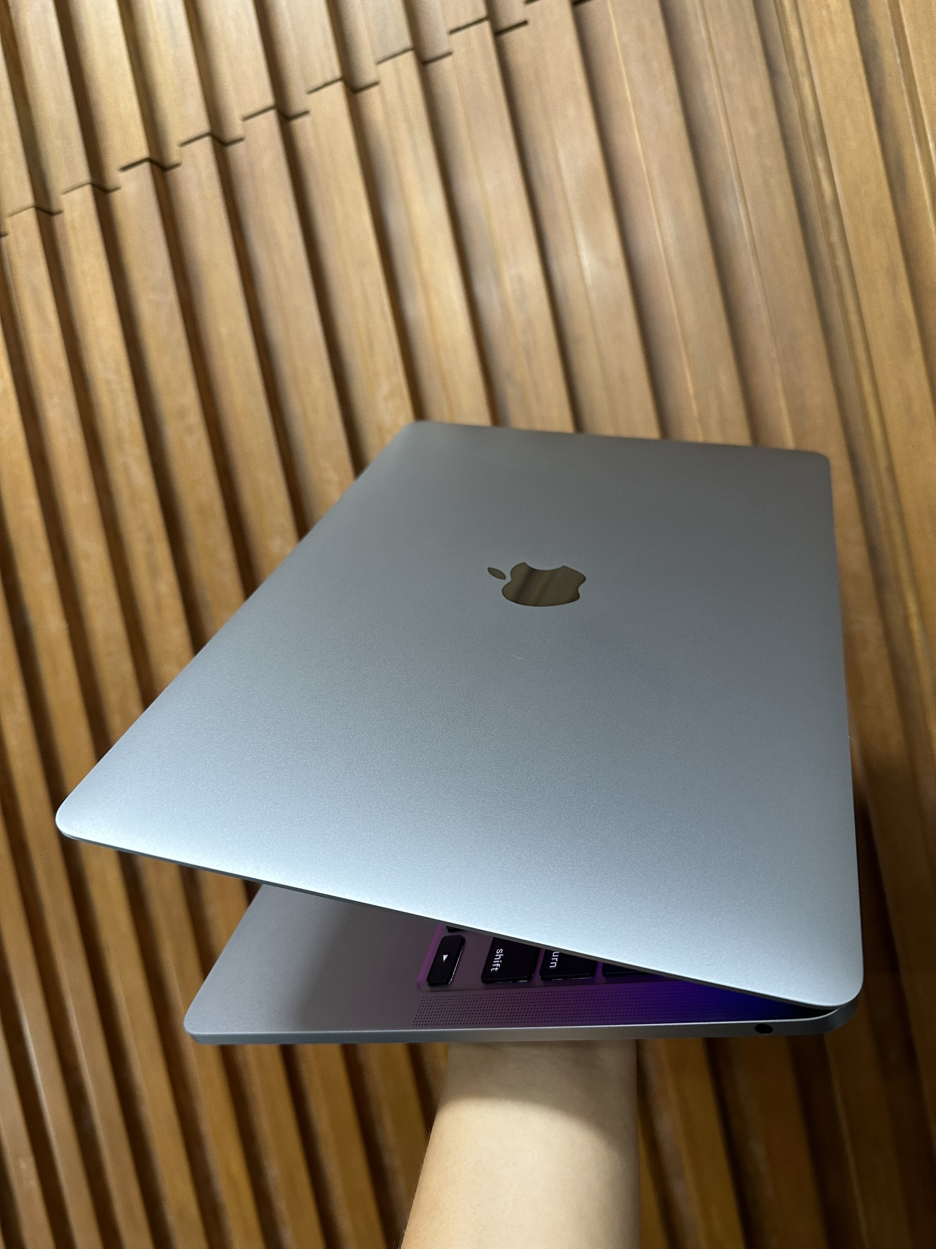 Macbook Pro 13 M2 Grey 3