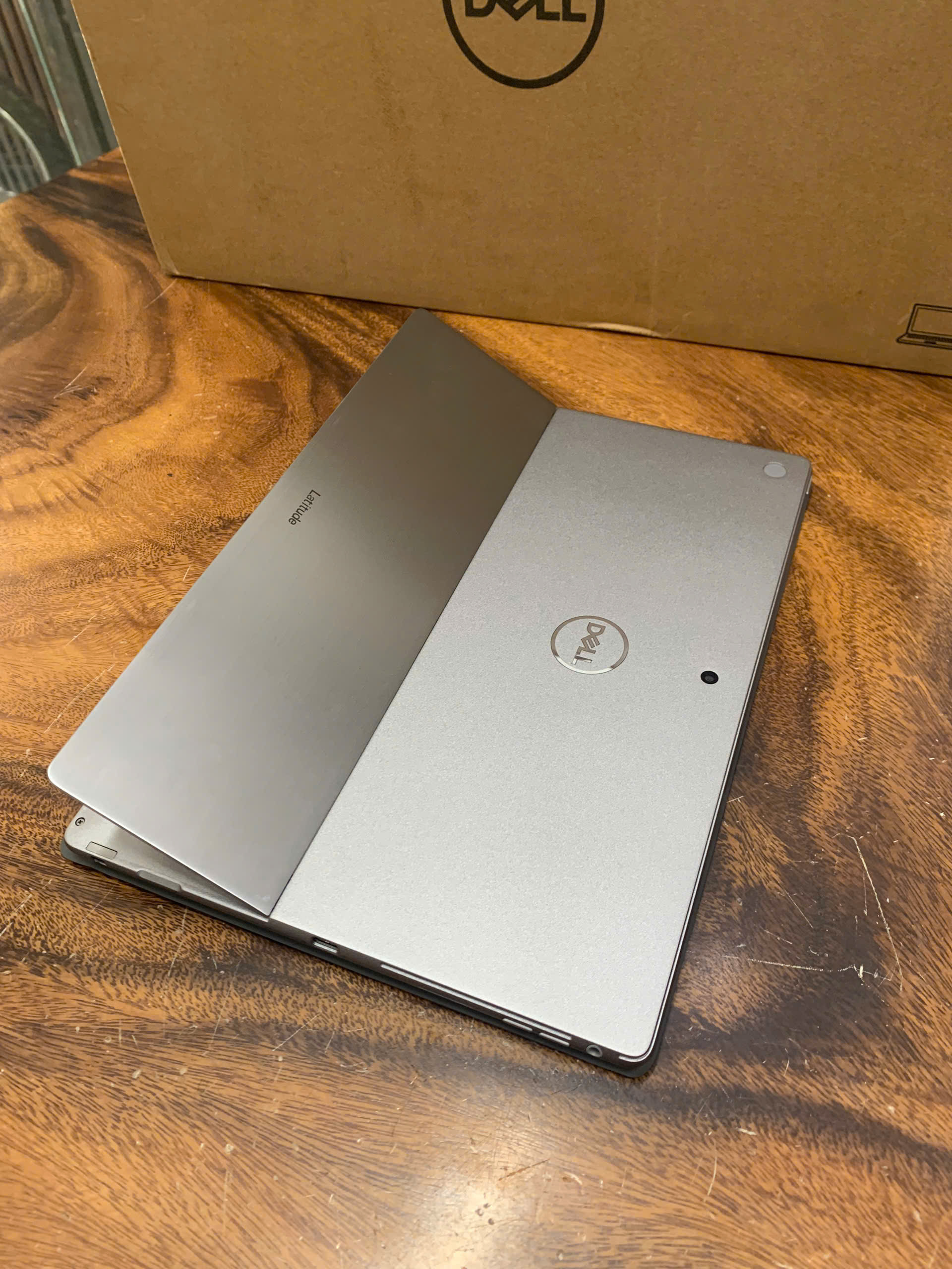 Dell Latitude 7320 Detachable 1