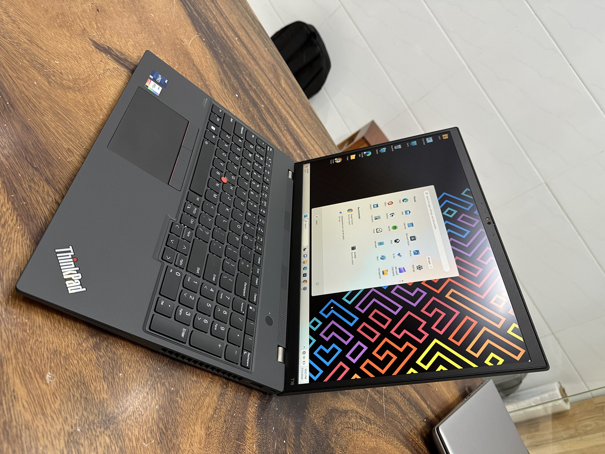 Thinkpad T16 Ore I7 9