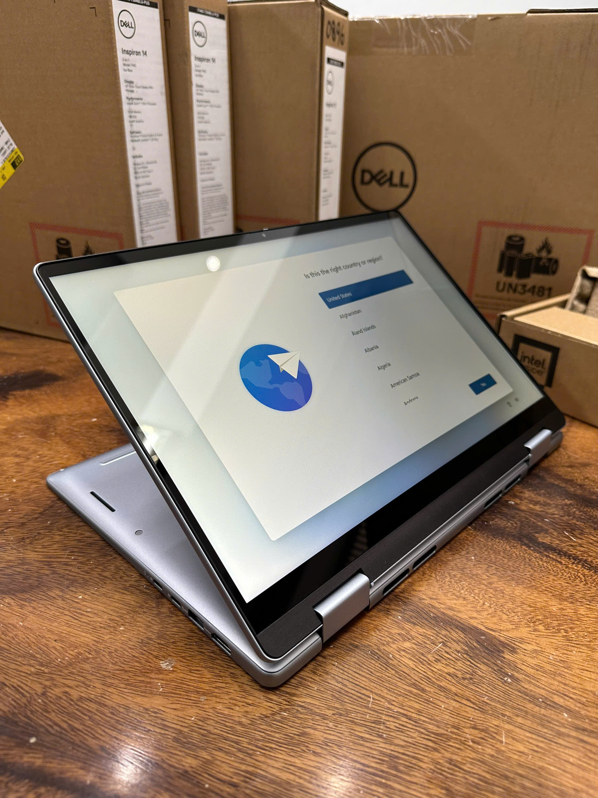 Dell Inspiron 7440 2in1 New 12