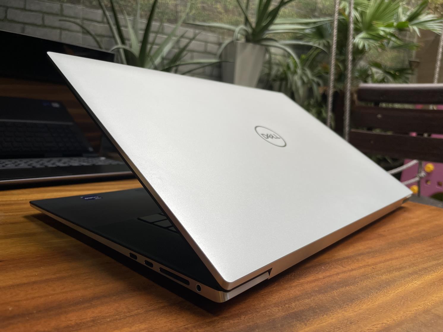 Dell Xps 9710 I9 5 Copy