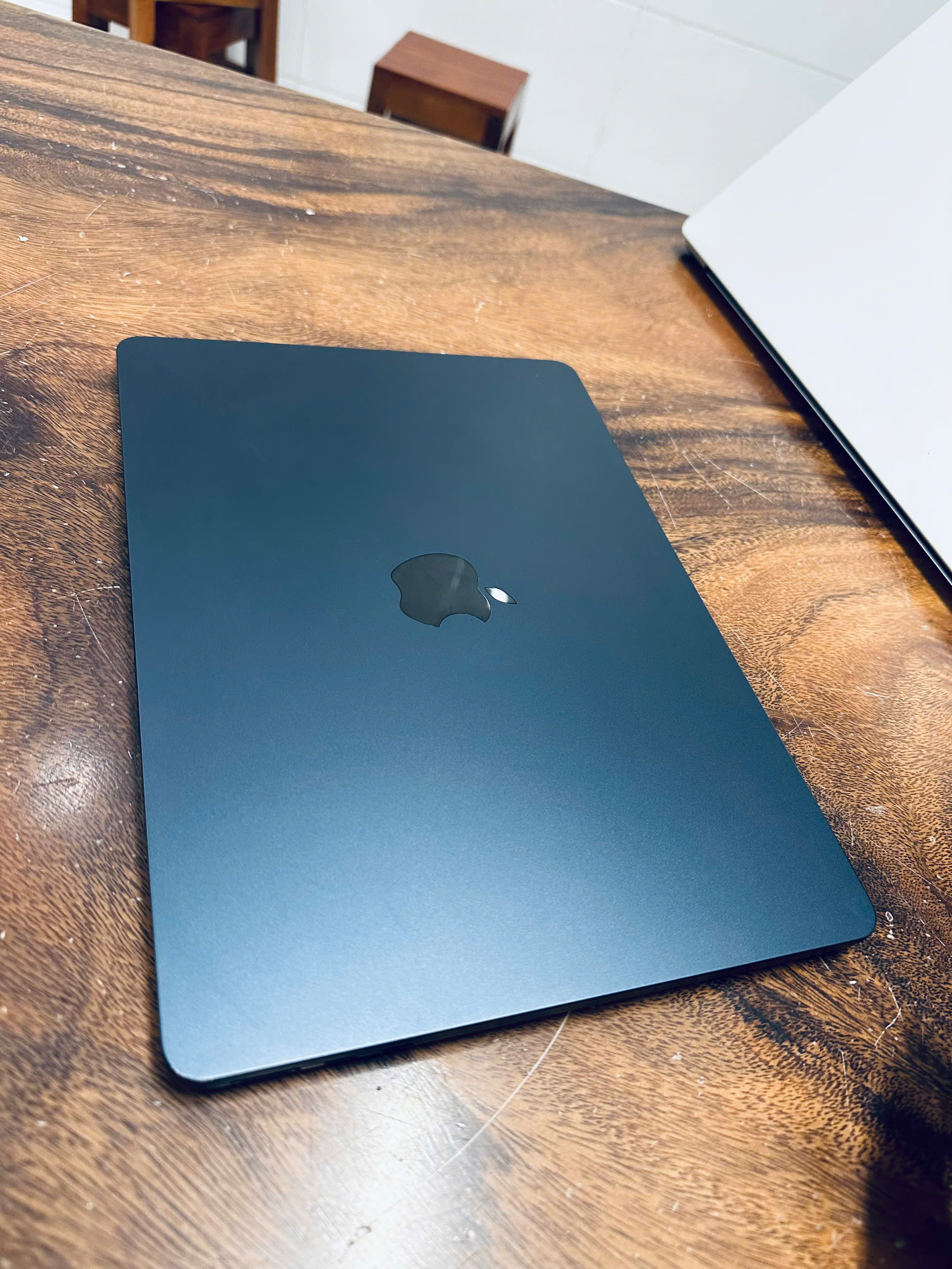 Macbook Air M2 Blue 2