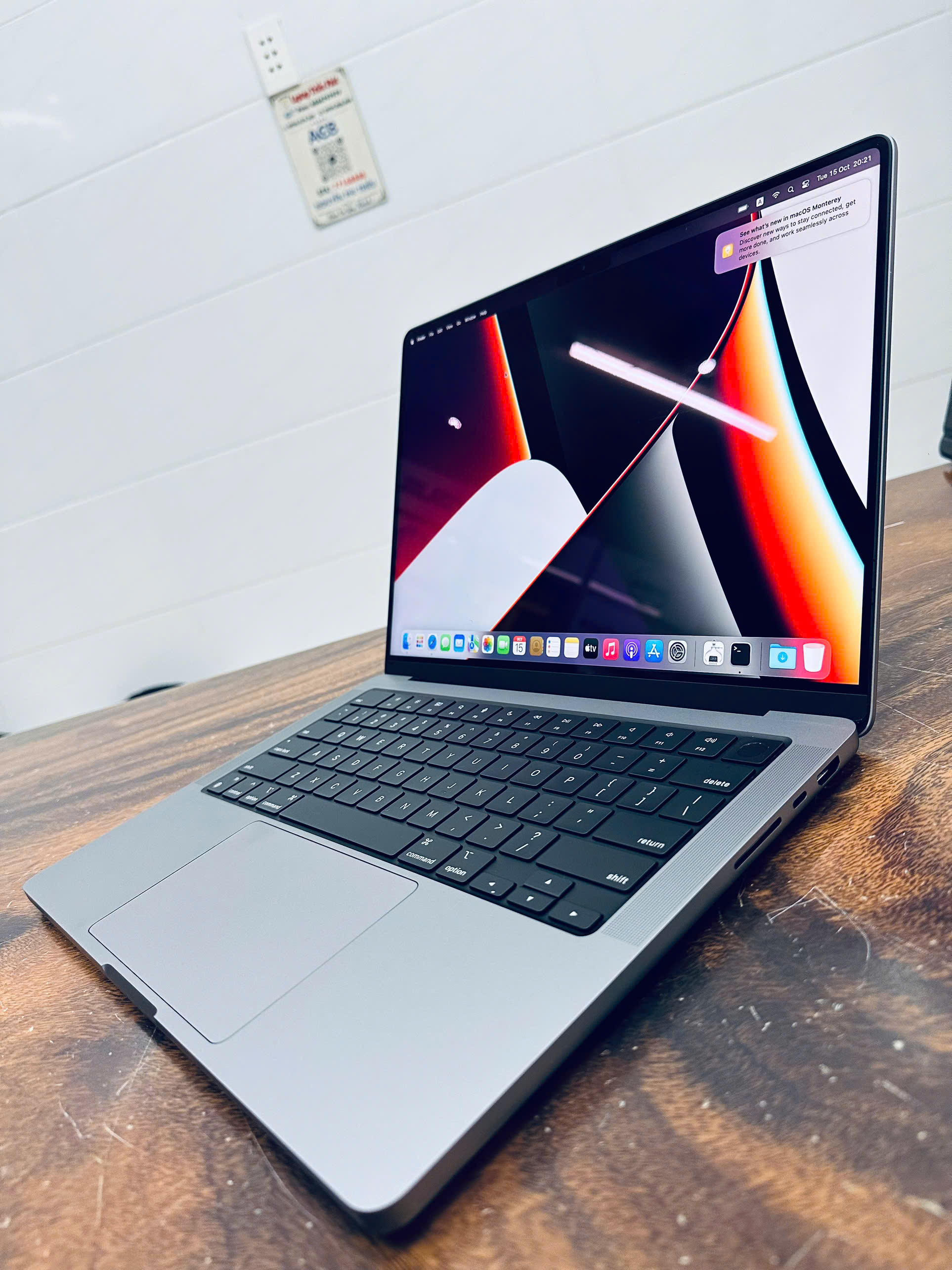 Macbook Pro 14 M1 8