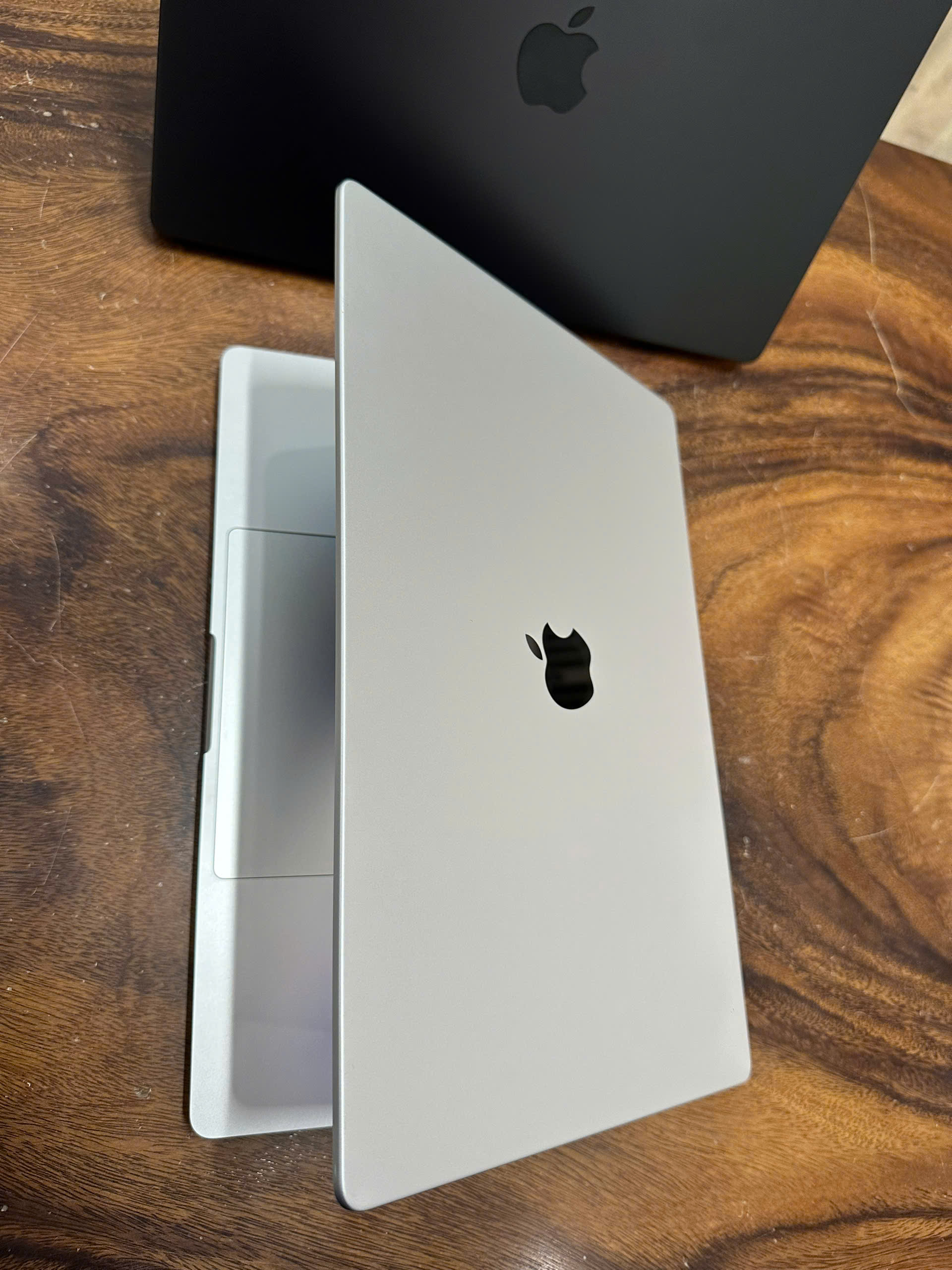 Macbook Pro 16 M1 Silver 5