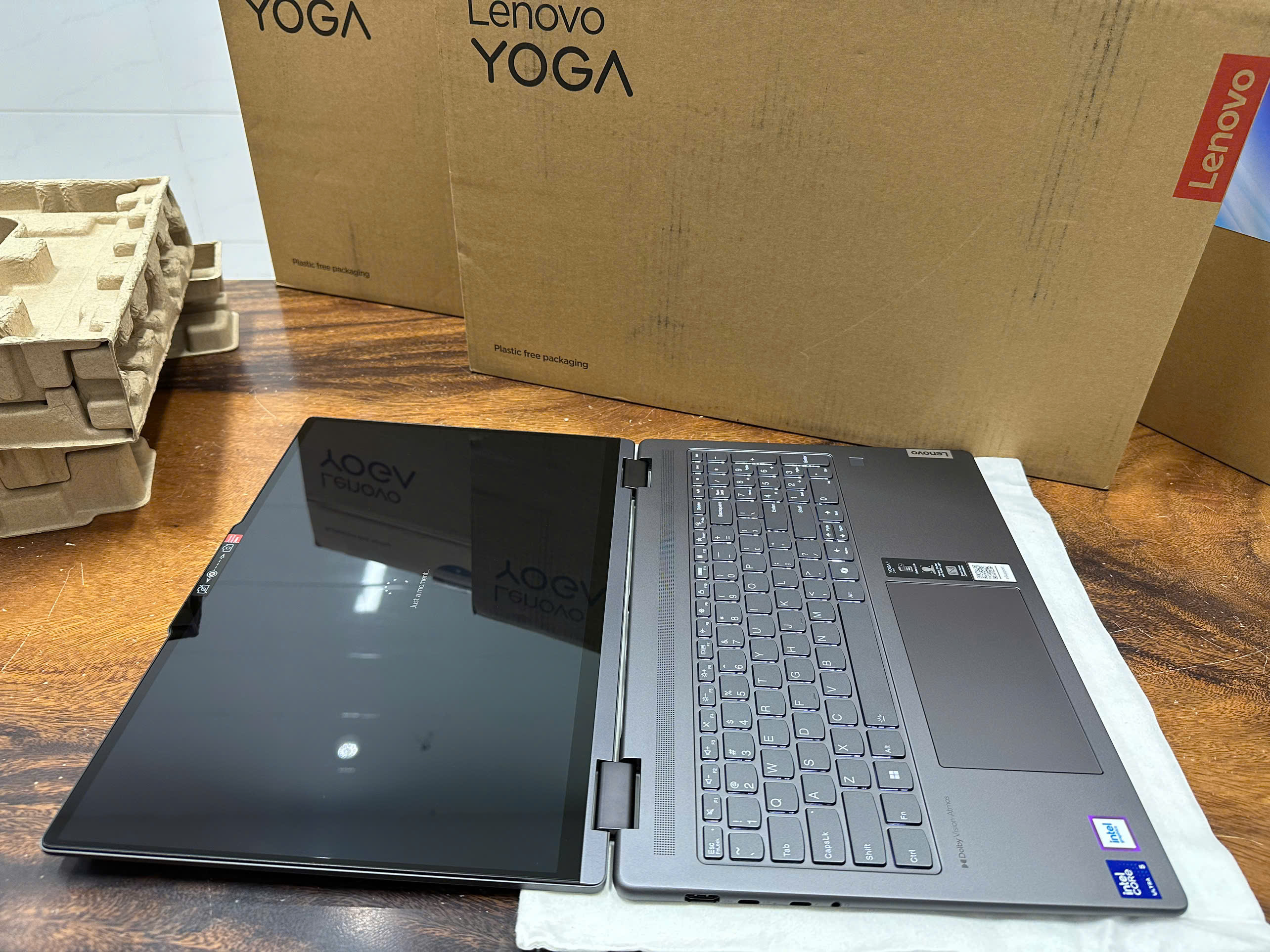 Lenovo Yoga 7i 4