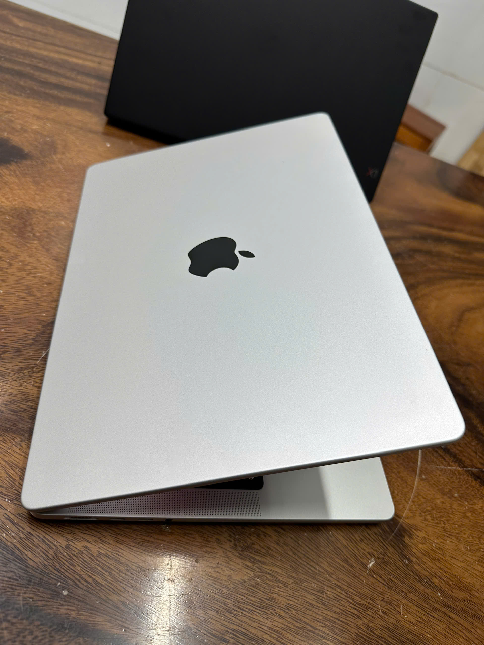 Macbook Pro 14 M2 Silver 1