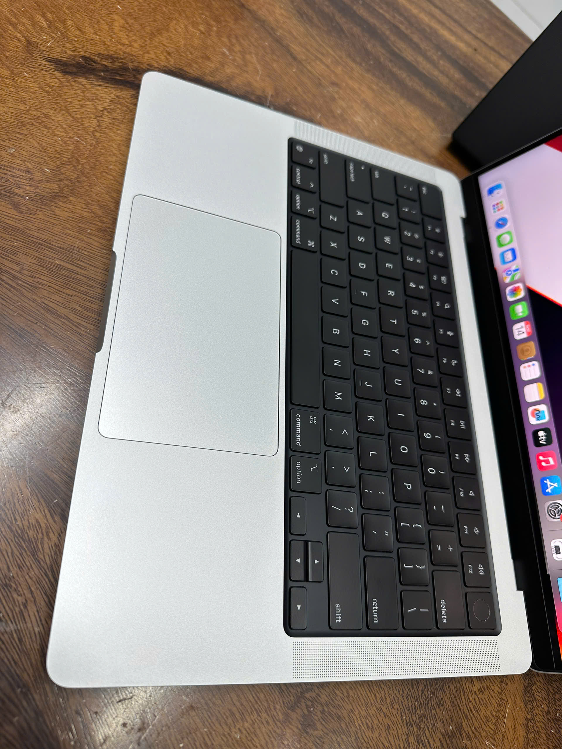 Macbook Pro 14 M2 Silver 4