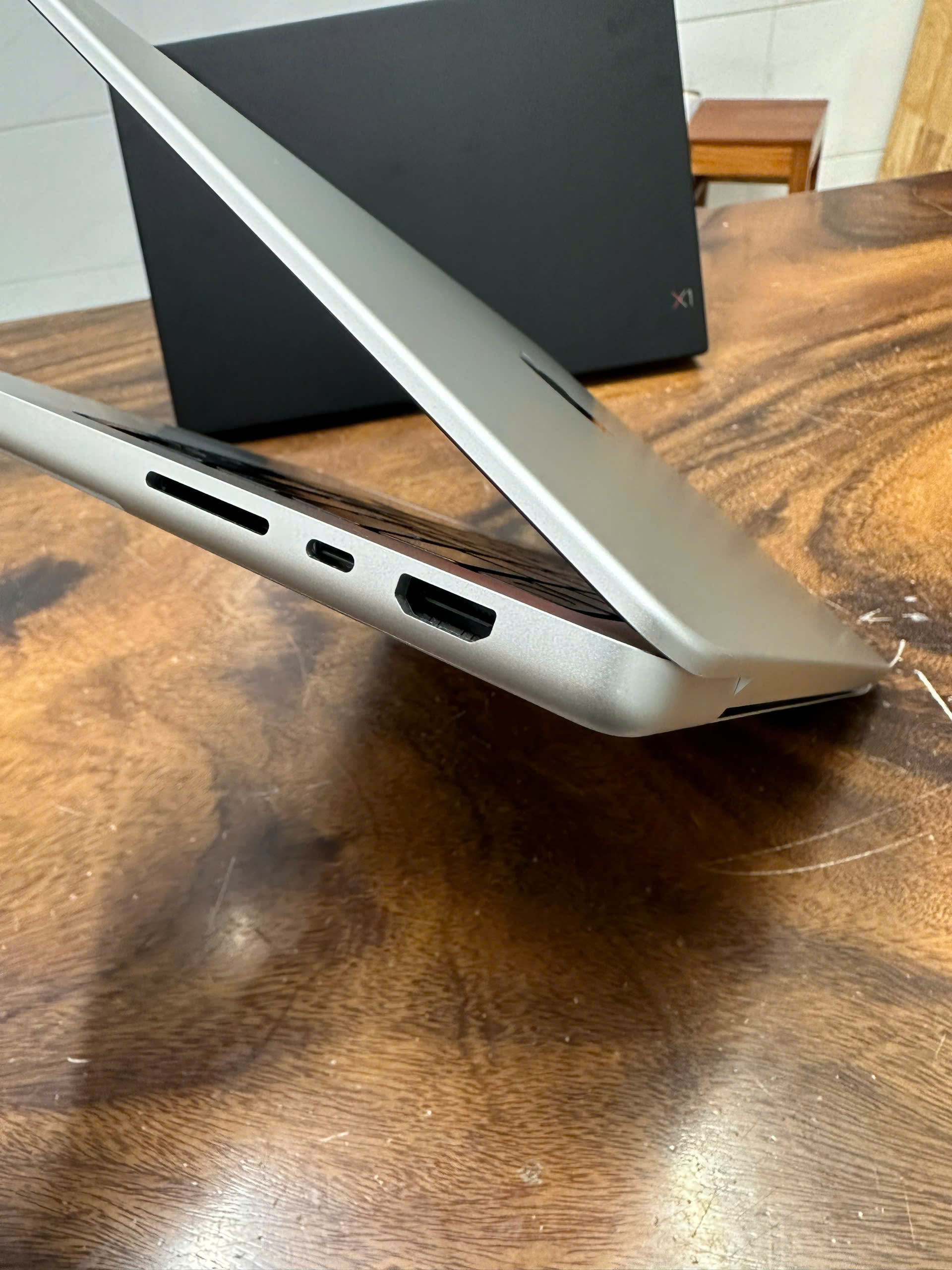 Macbook Pro 14 M2 Silver 5