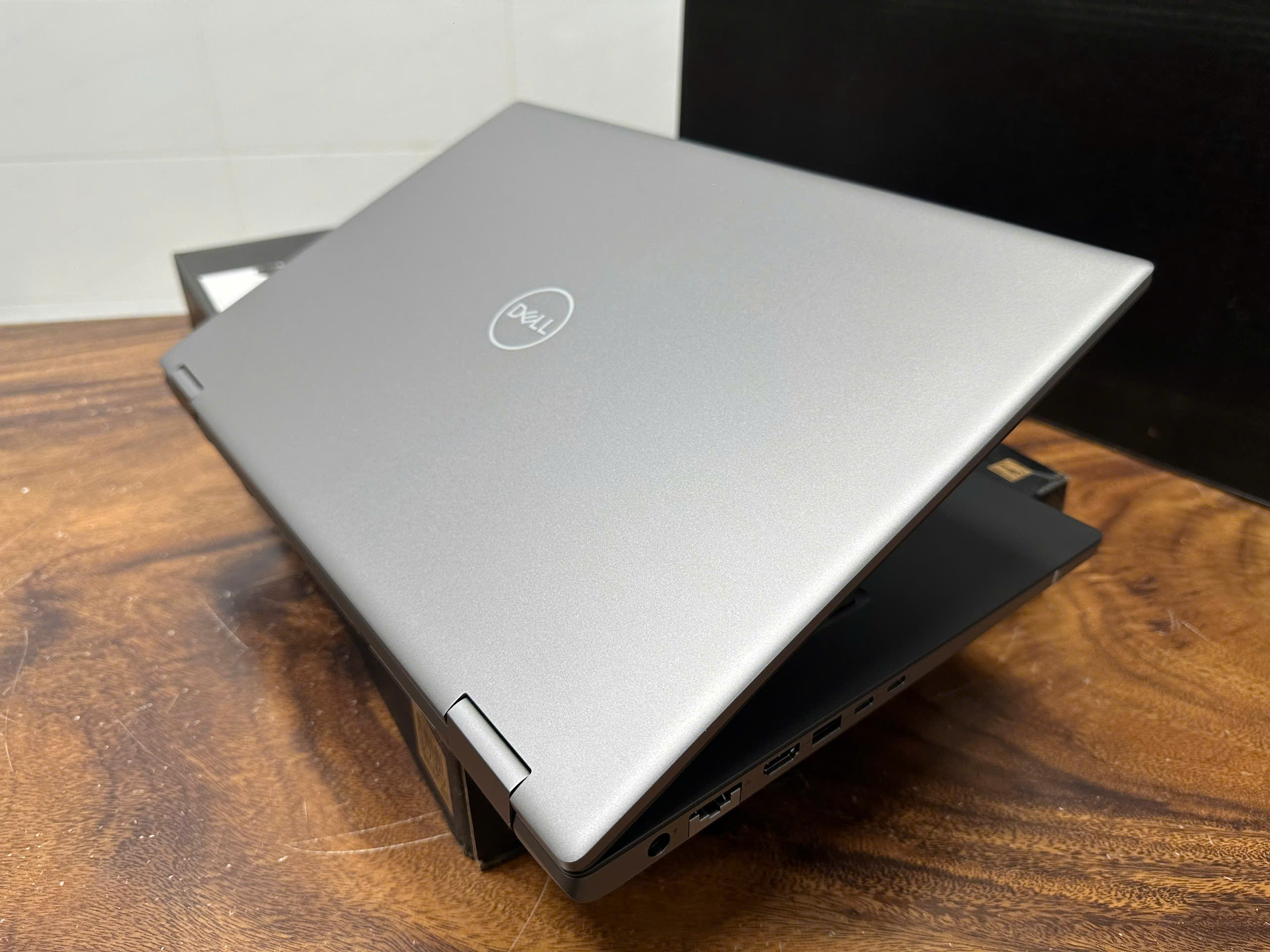 Dell Precision 7780 I5 1