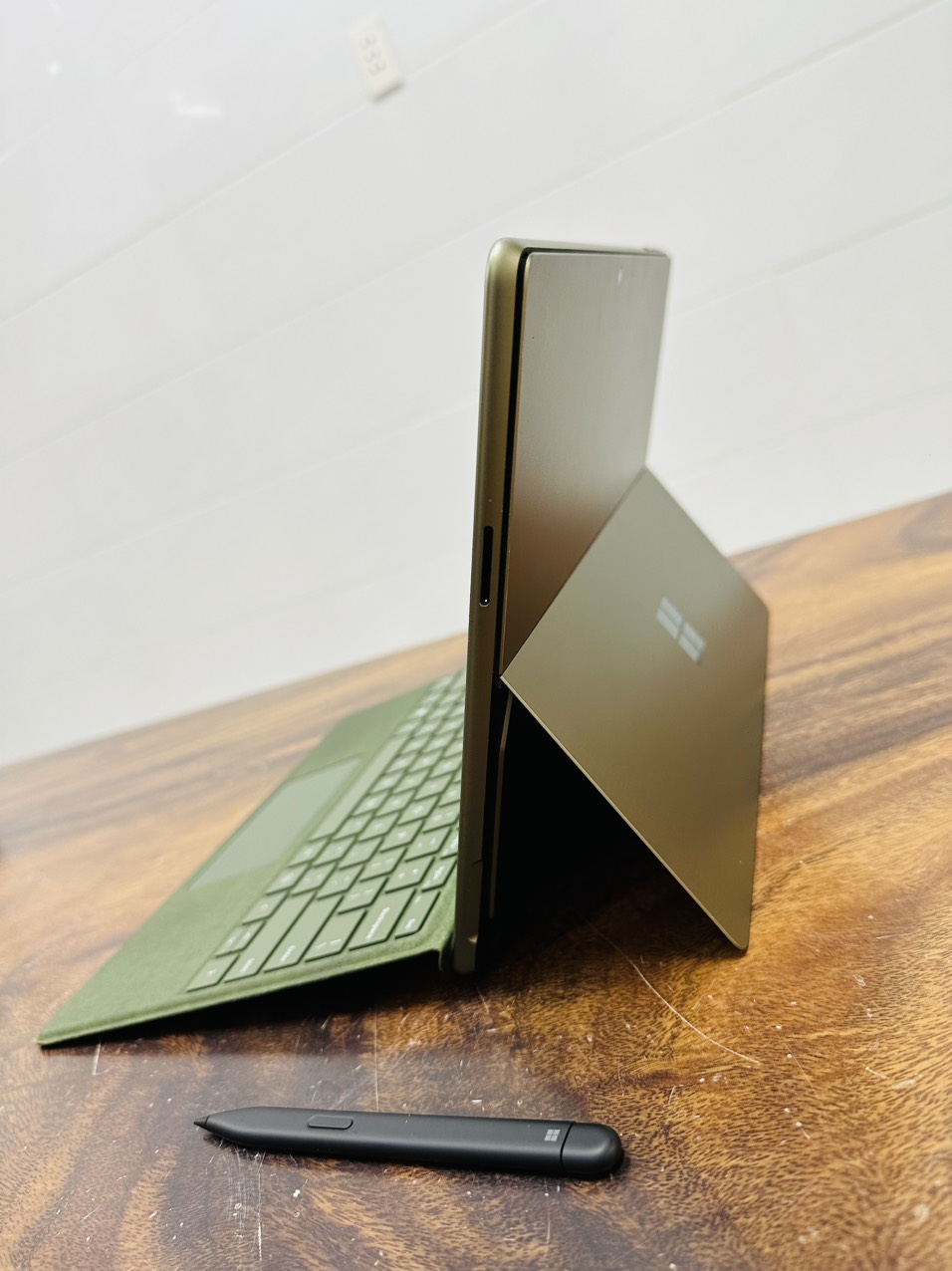 Surface Pro 9 Forest Blue 8