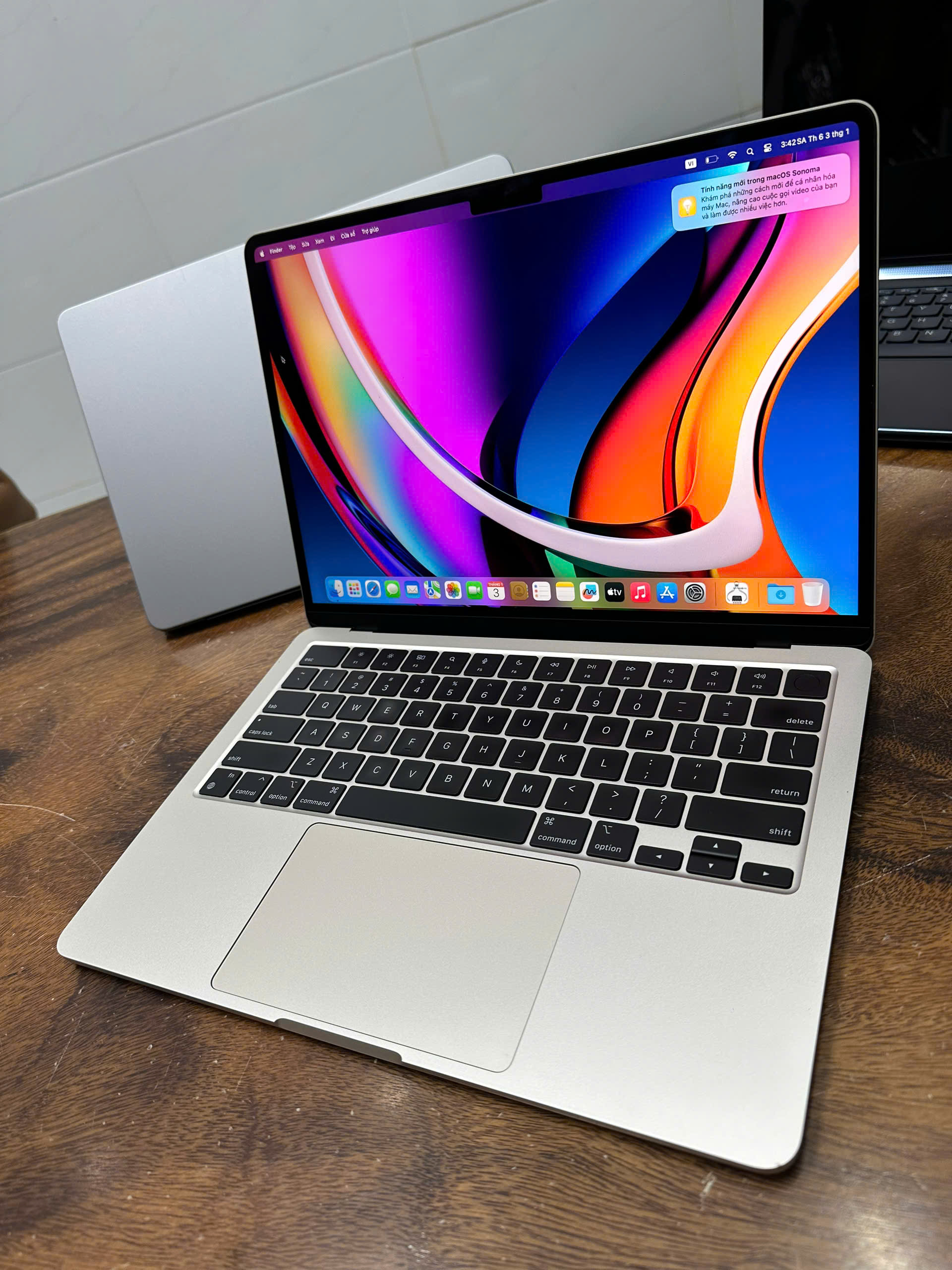 Macbook Air M2 Starlight 4