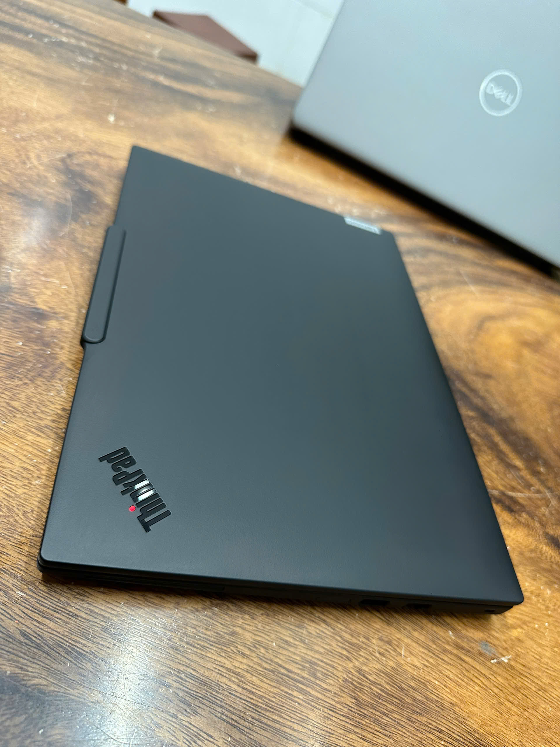 Thinkpad T14 Gen 5 Ryzen 7 1