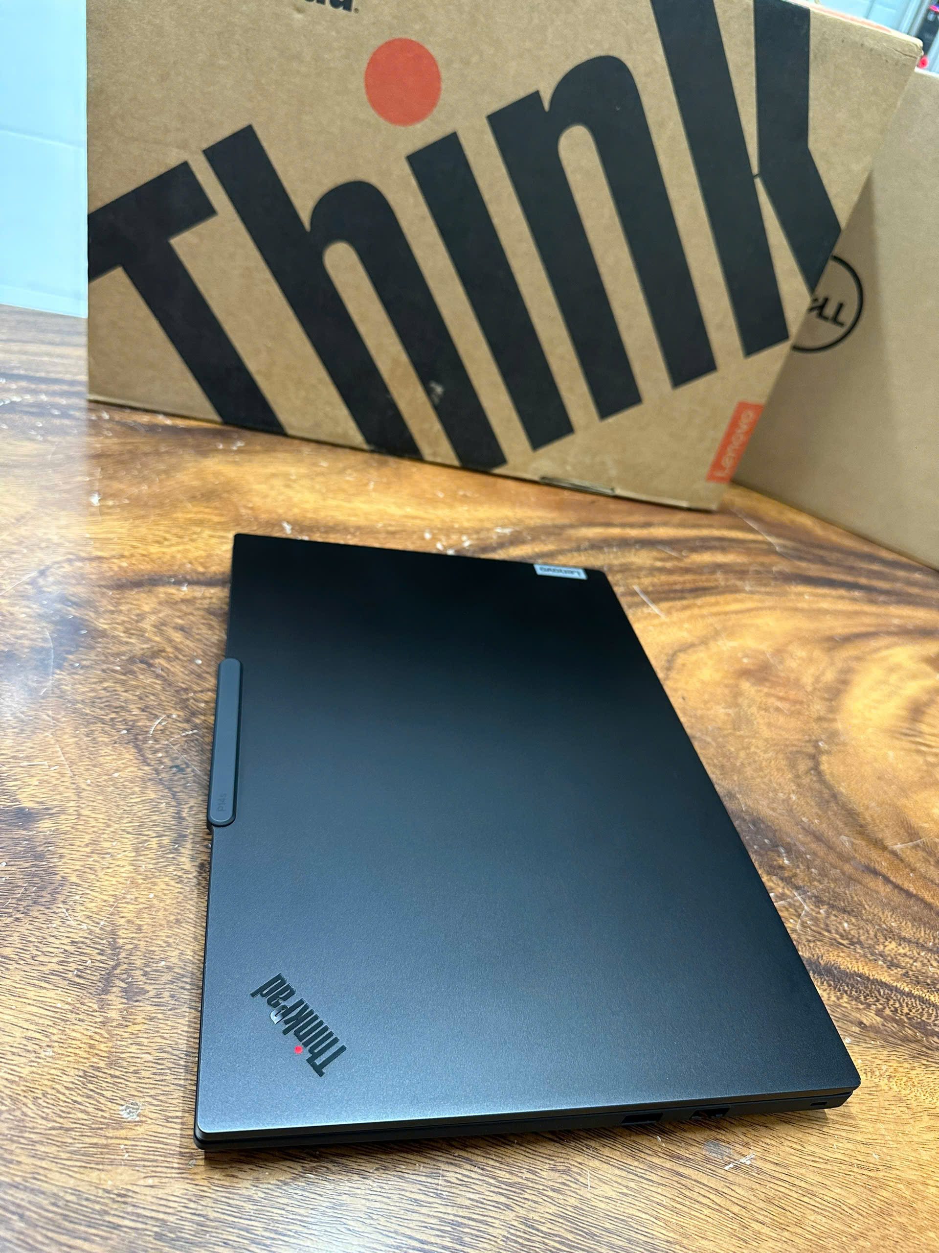 Thinkpad P14s Gen 5 Core I7 1