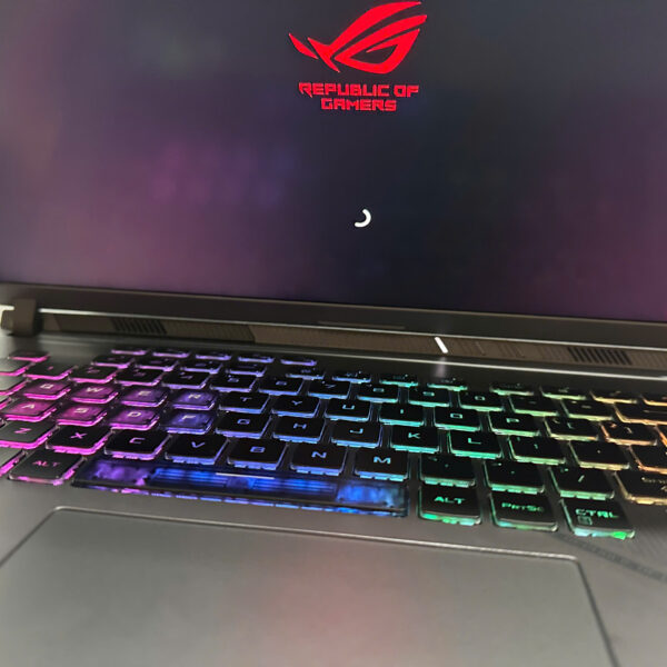 Asus Rog Strix G16 G614j 10
