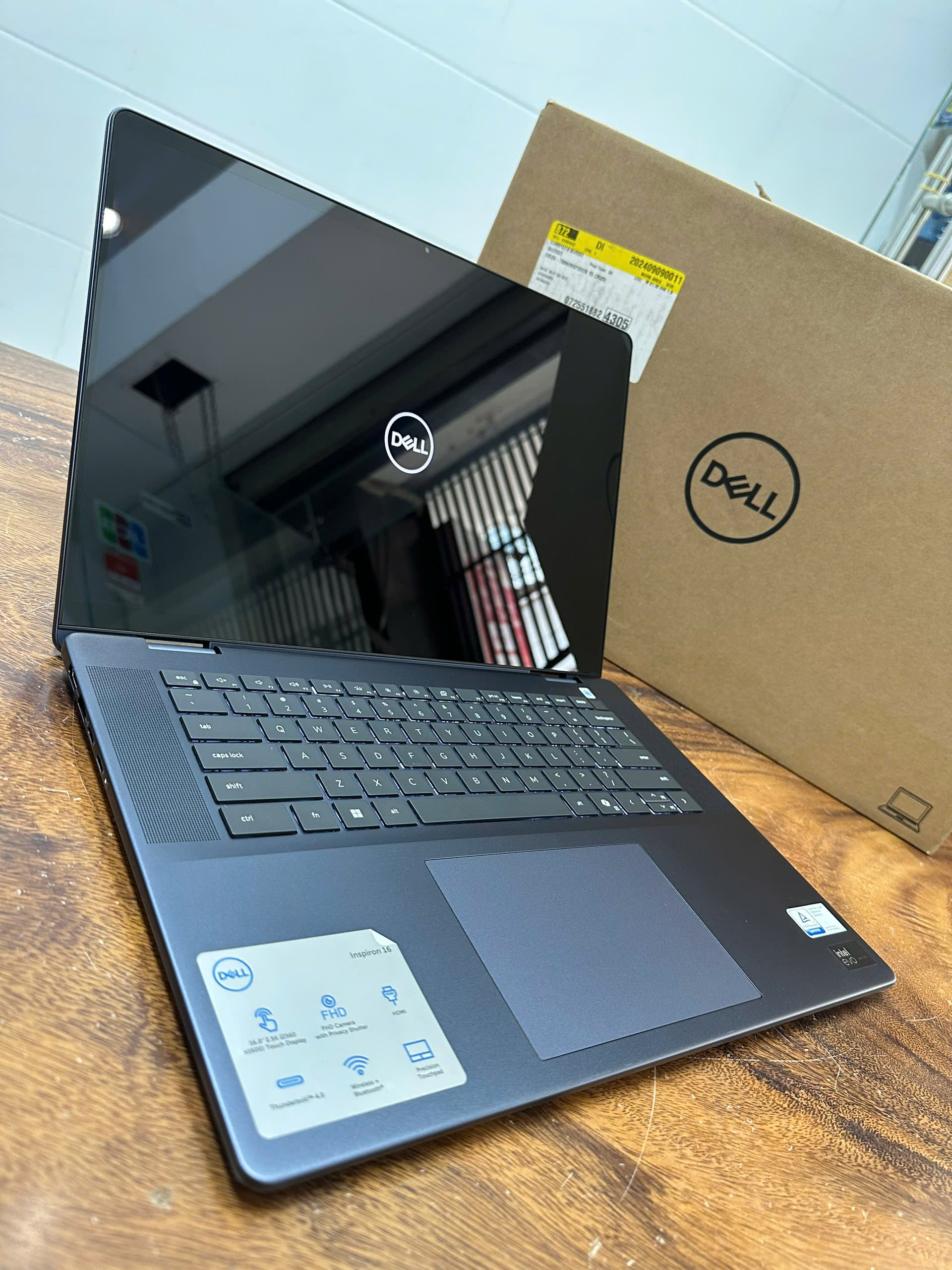 Dell Inspiron 7640 2in1 2 10