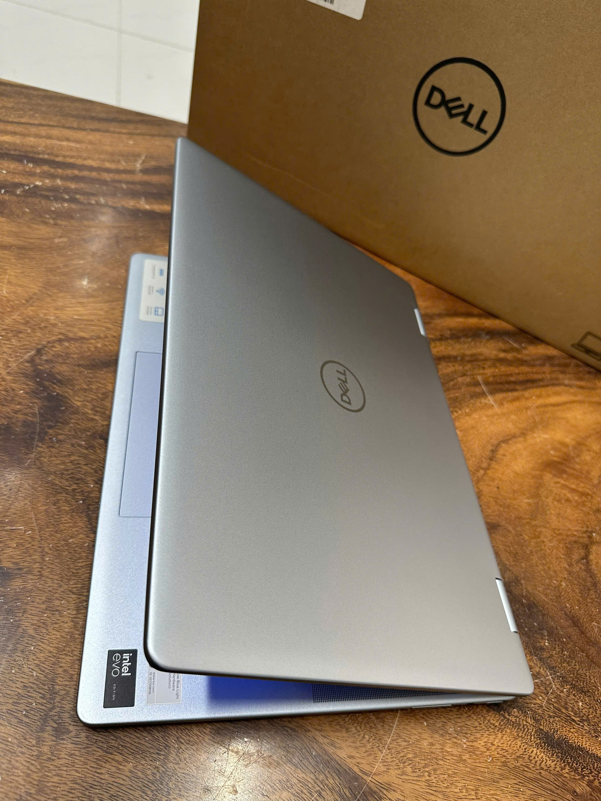 Dell Inspiron 7640 2in1 New Nobox 12