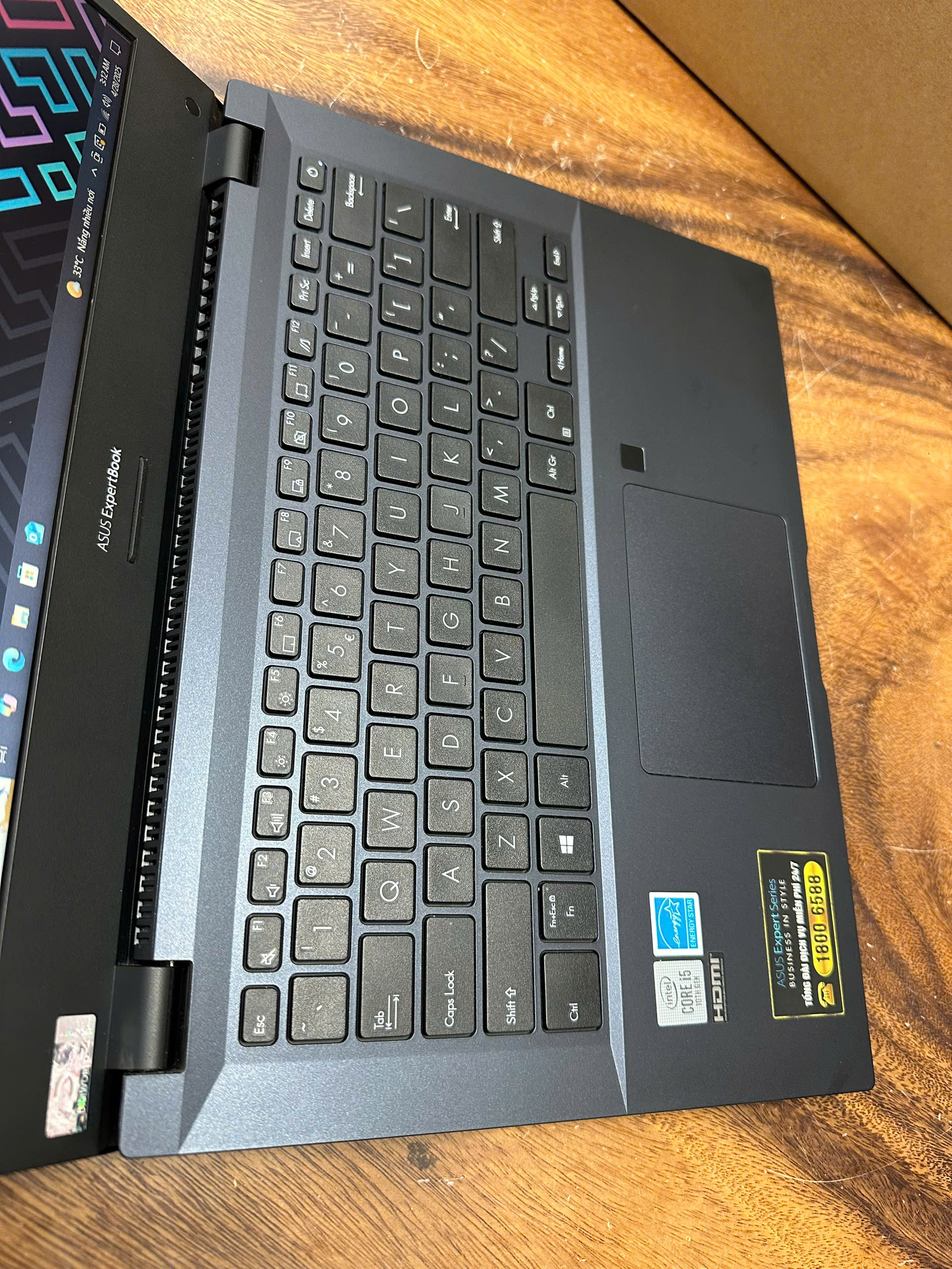 Asus Expertbook P2451f 4