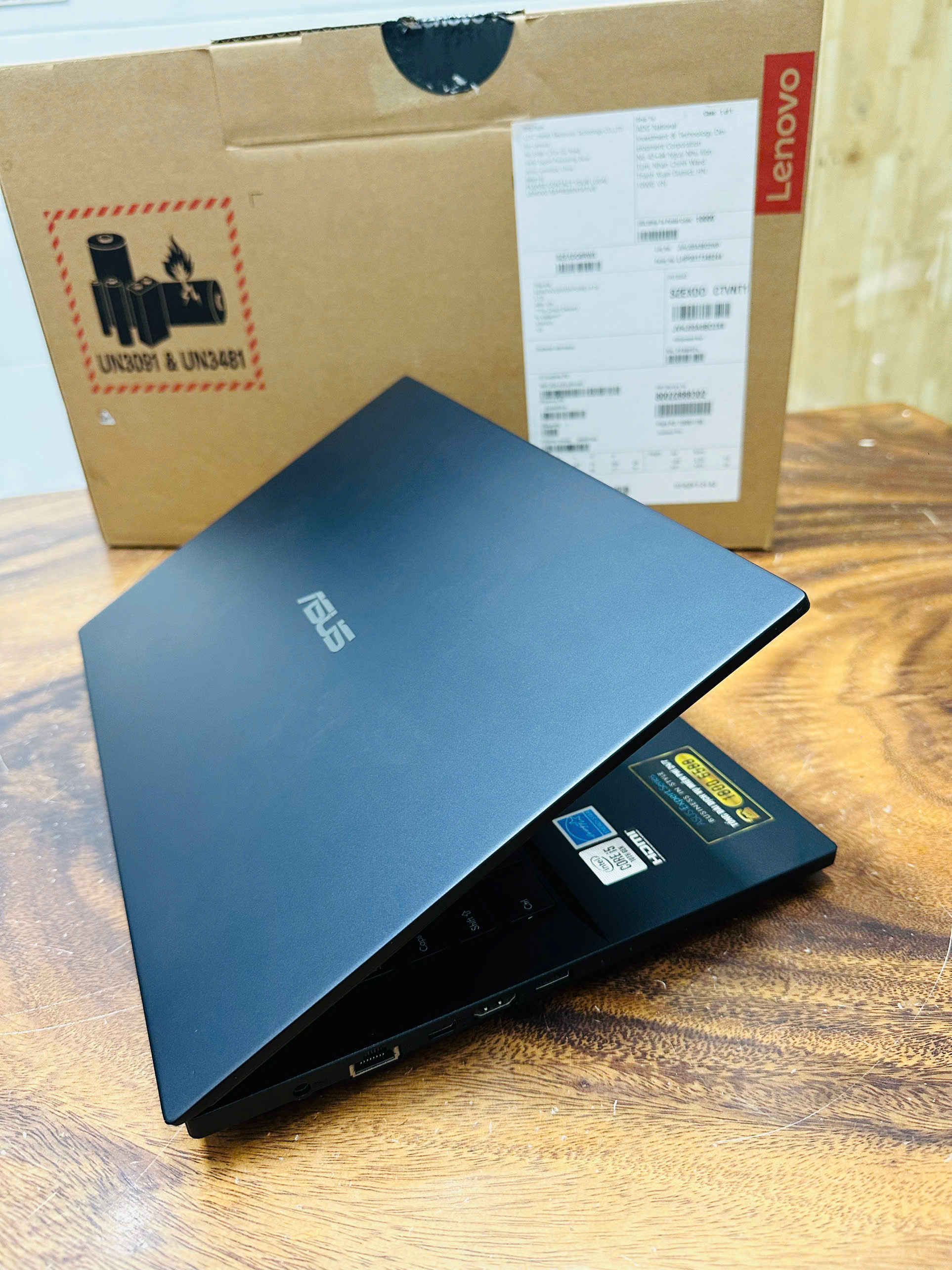 Asus Expertbook P2451f 5