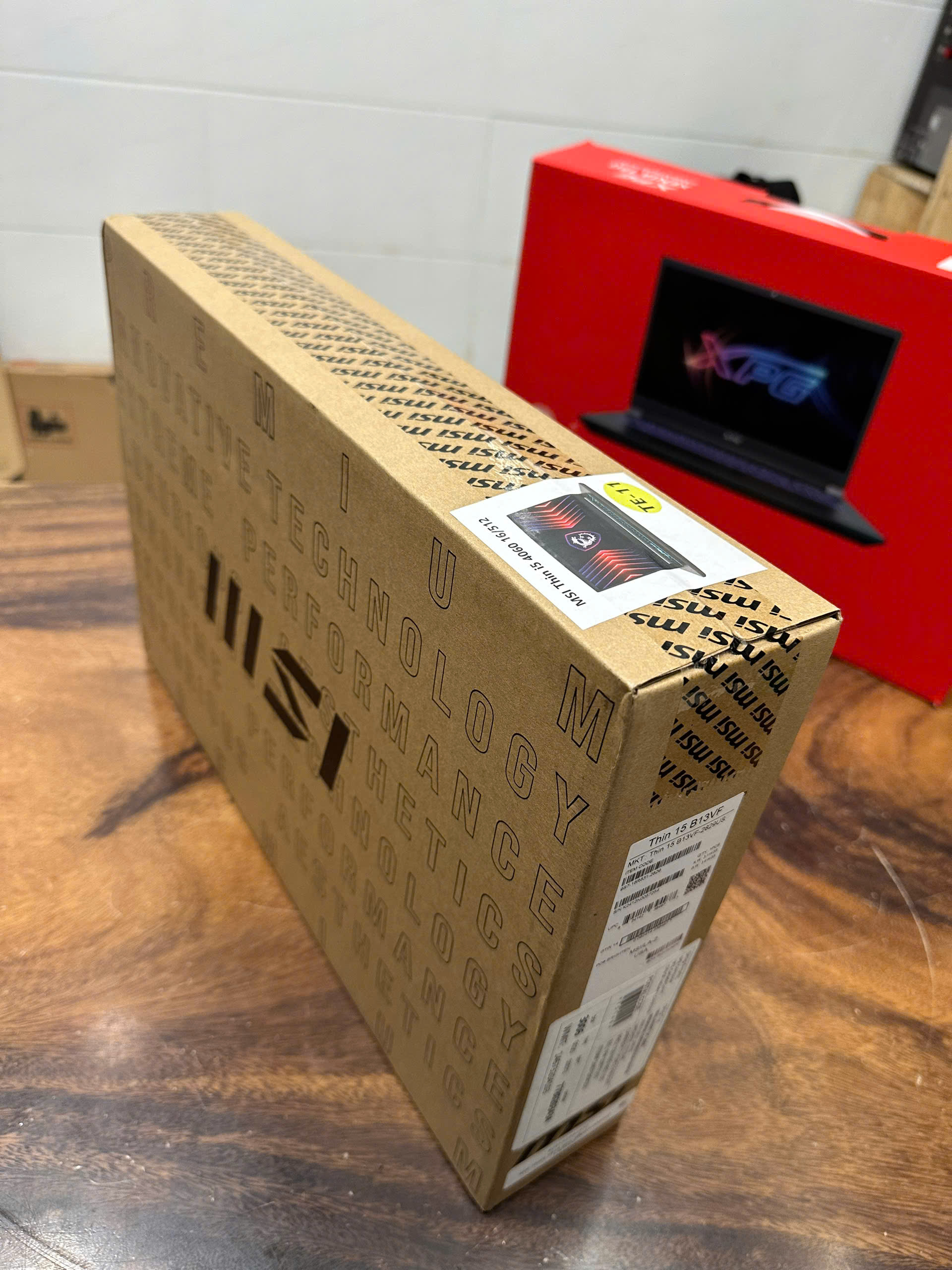 Msi Thin 15 B13vf 8