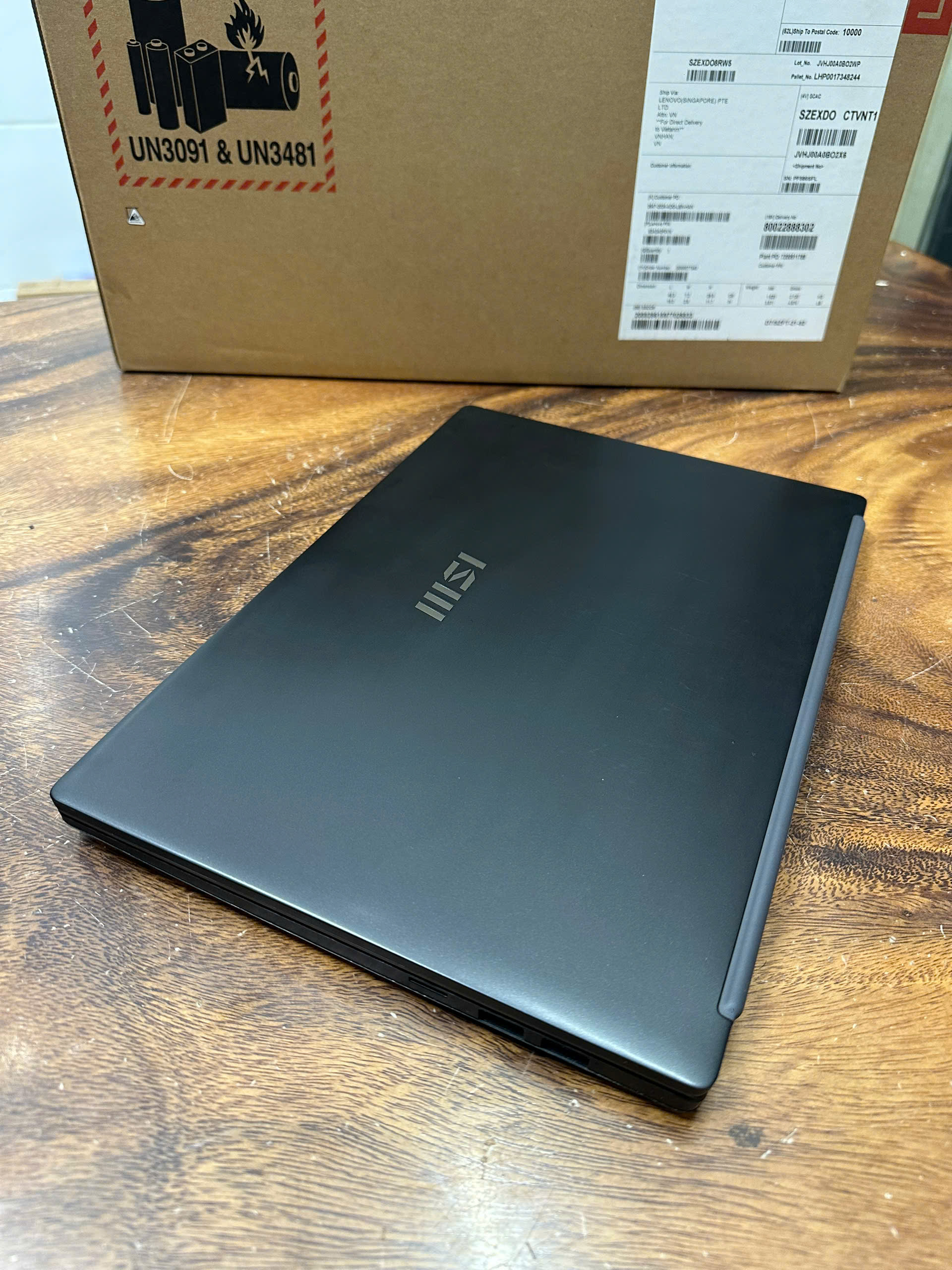 Msi Modern 14 C7m 3