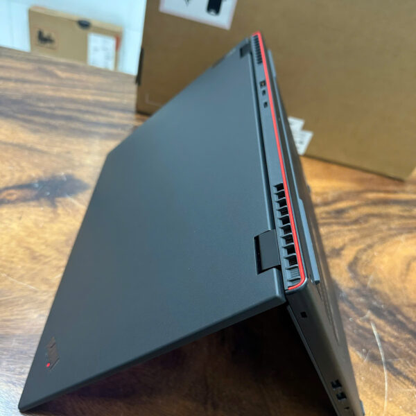 Thinkpad P16v Gen 1 8