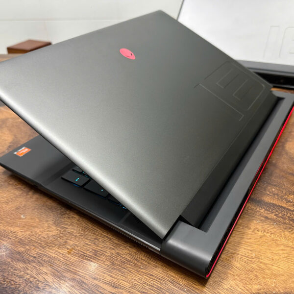 Alienware M18 R1 Core I7 4