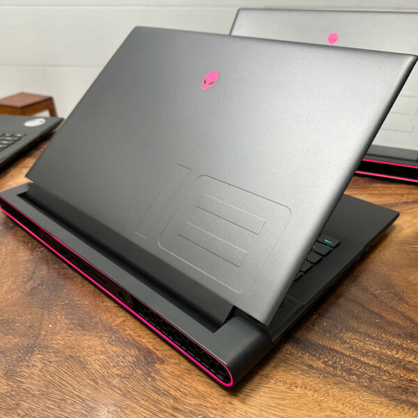 Alienware M18 R1 Core I7 7