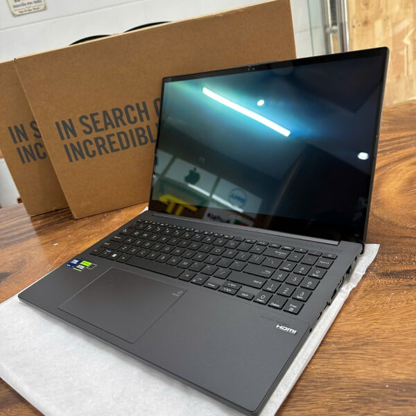 Asus Vivobook Pro 15 Oled Q533 16