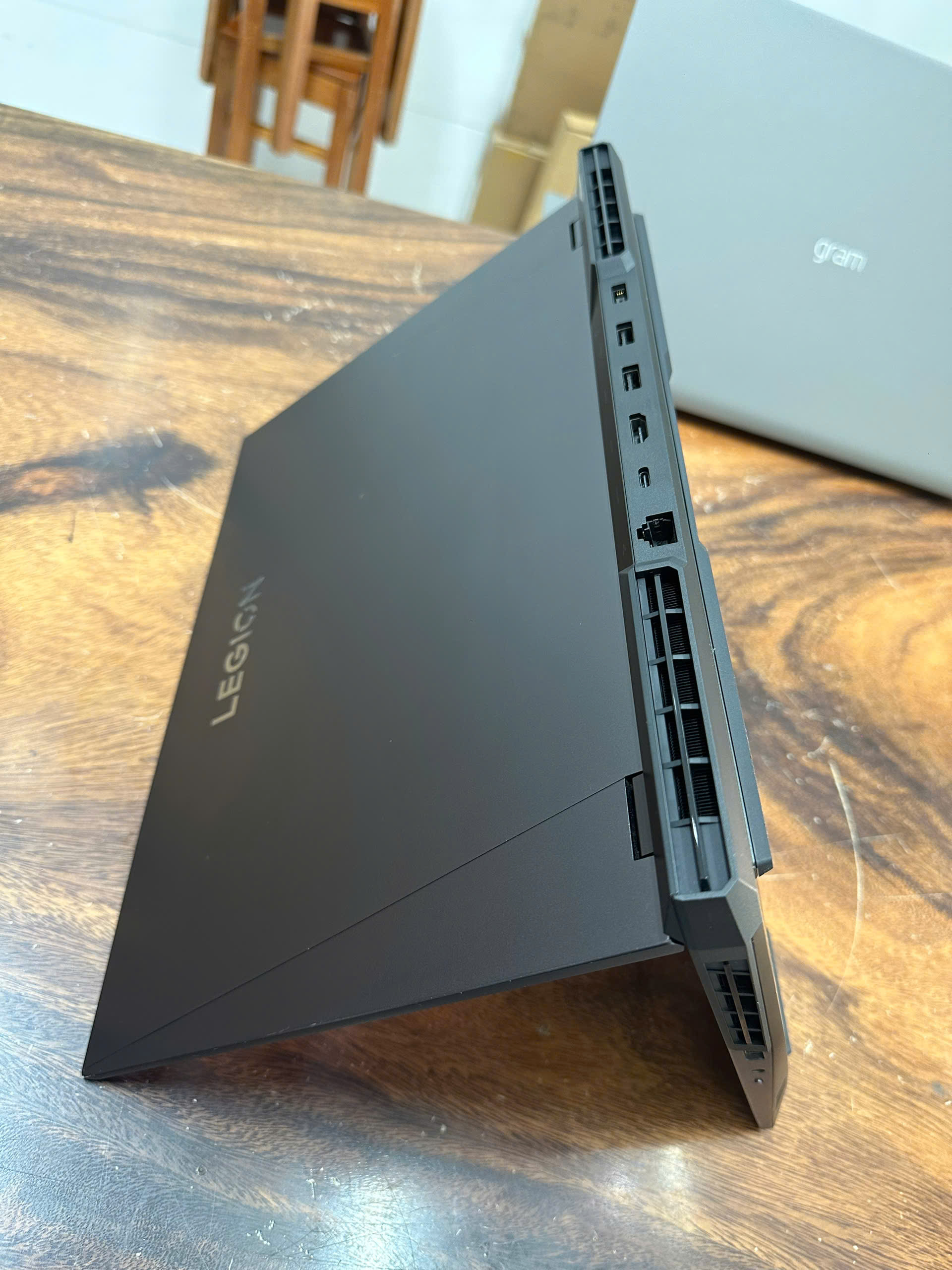 Lenovo Legion 5 Pro 16iah7h 1